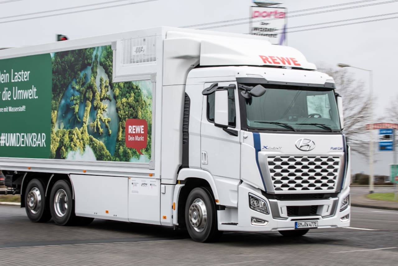 Cover Image for Rewe nimmt Wasserstoff-LKW in den Praxiseinsatz