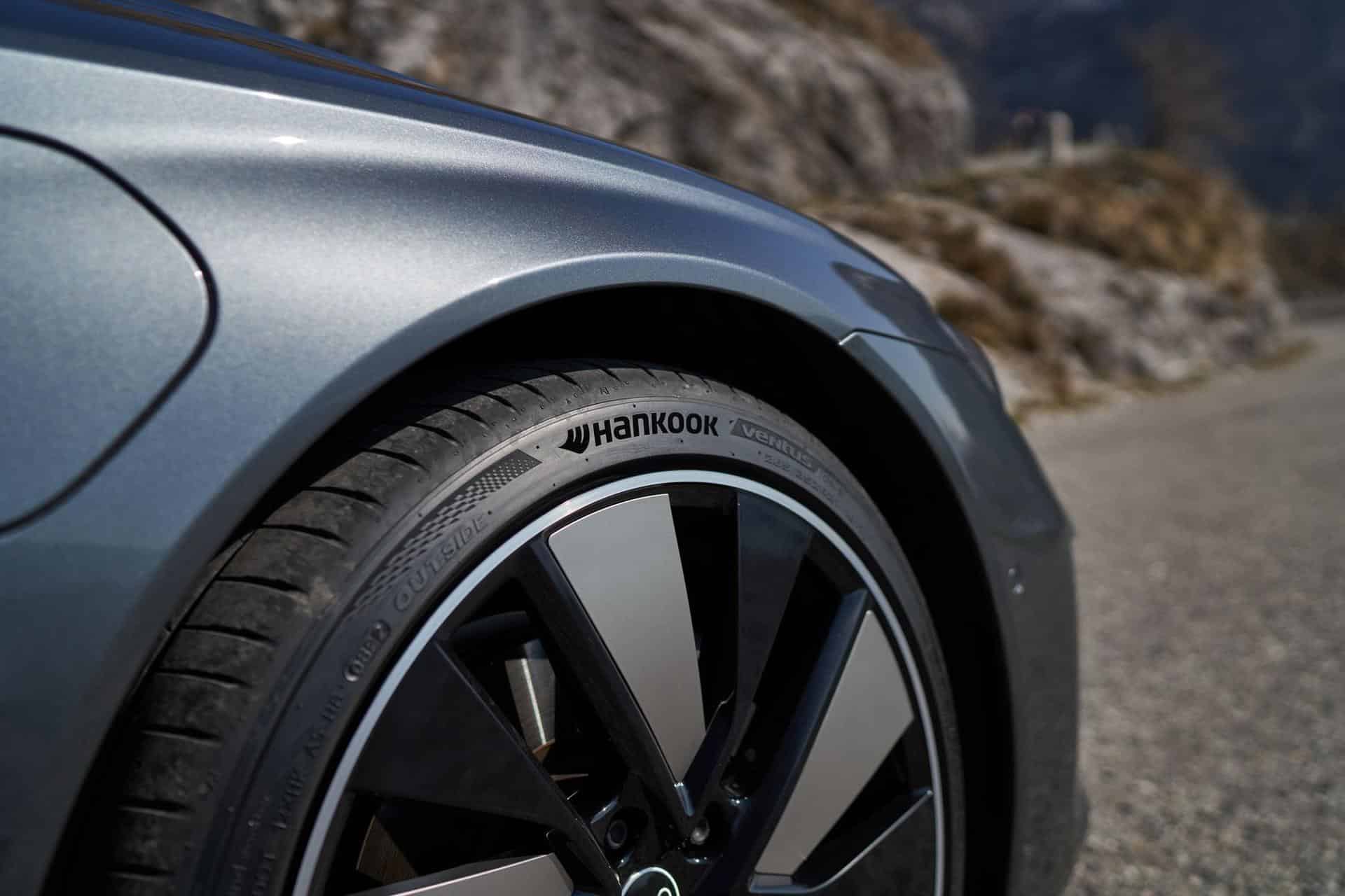 Cover Image for Wie nachhaltige E-Auto-Reifen für die Zukunft gemacht werden