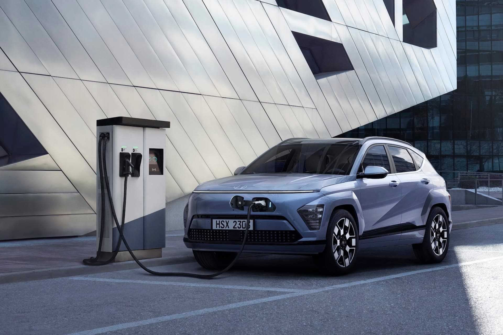 Cover Image for Es wird wohl nichts mit 15 Millionen E-Autos im Jahr 2030