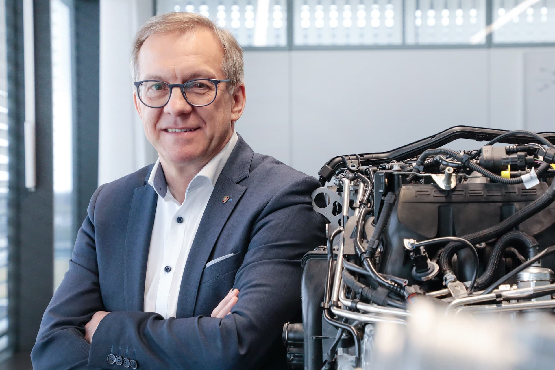 Cover Image for Porsche: „Überzeugt vom Mehrwert von E-Fuels“