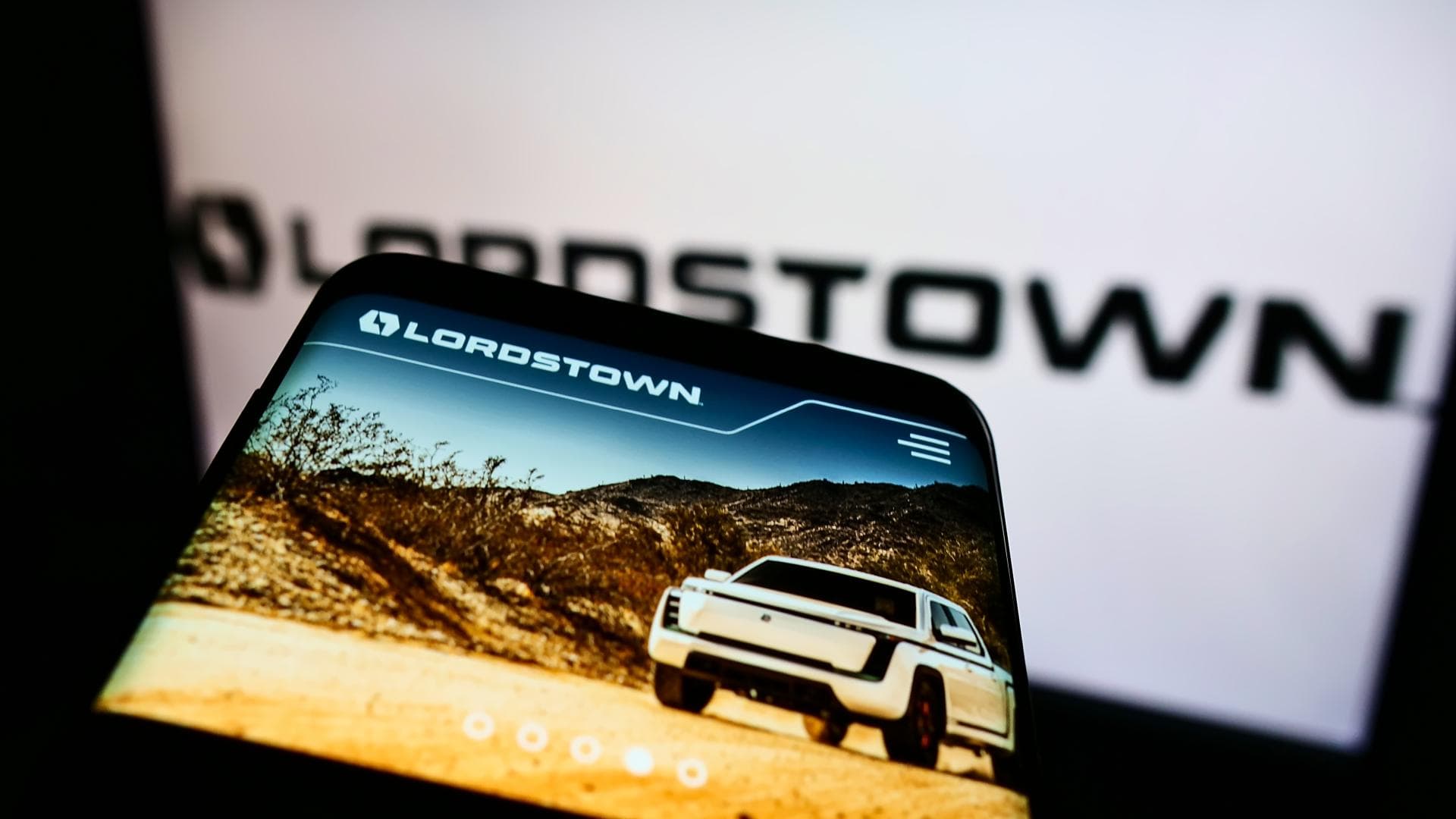 Cover Image for Lordstown: Reverse-Split um Foxconn-Invest zu retten