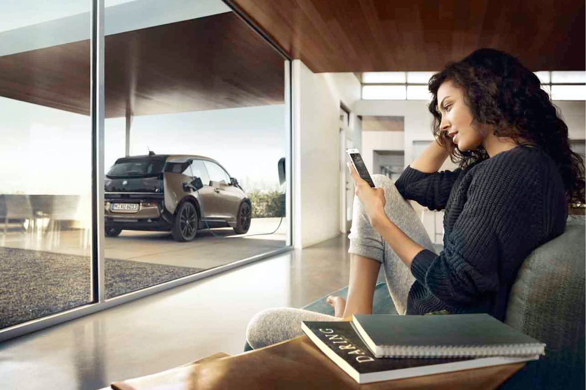 Cover Image for Elektroautos als flexible Stromspeicher: Kann der Akku bald Geld verdienen?