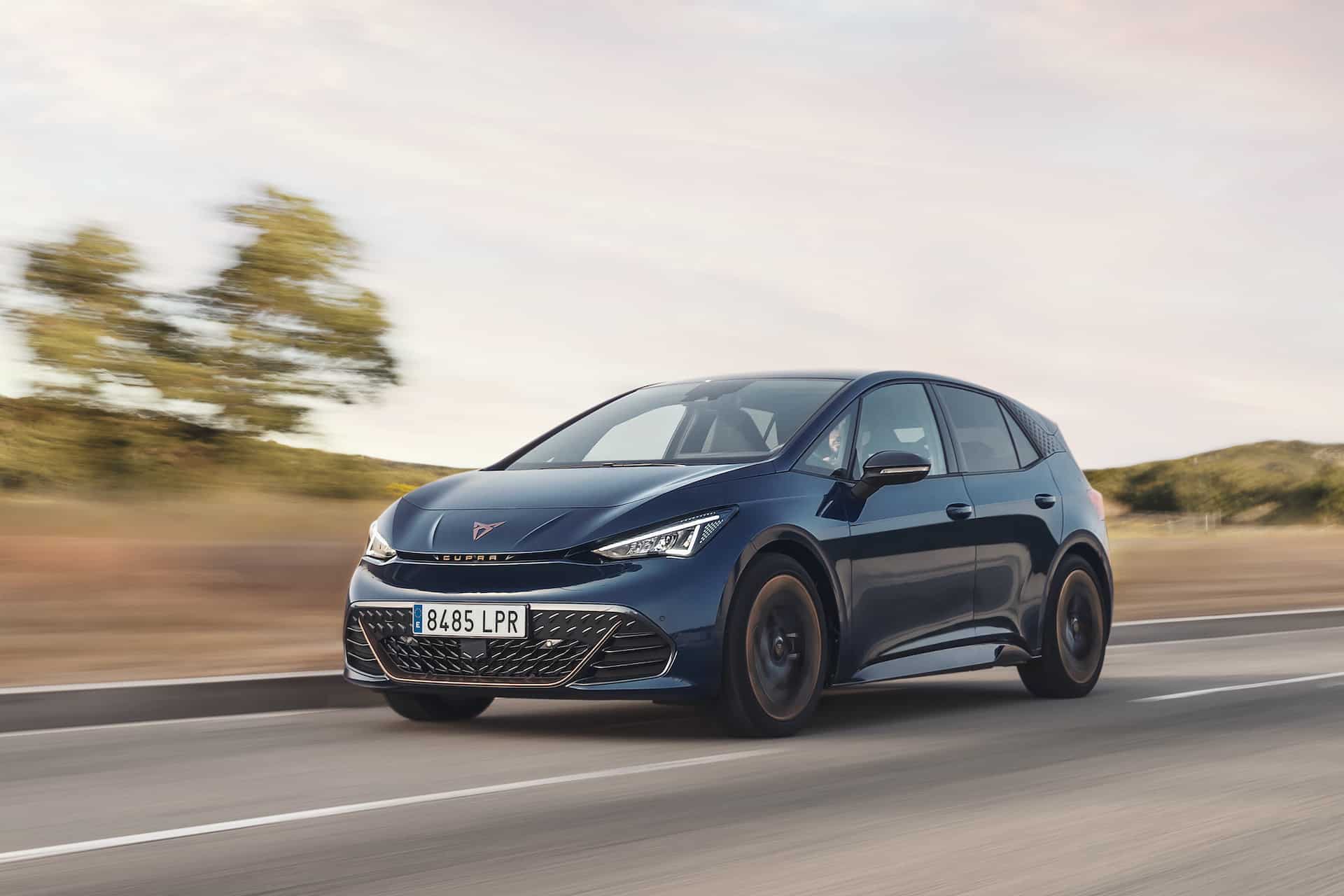 Cover Image for Schicke E-Kompakte im Vergleich: Volvo EX30 gegen Cupra Born