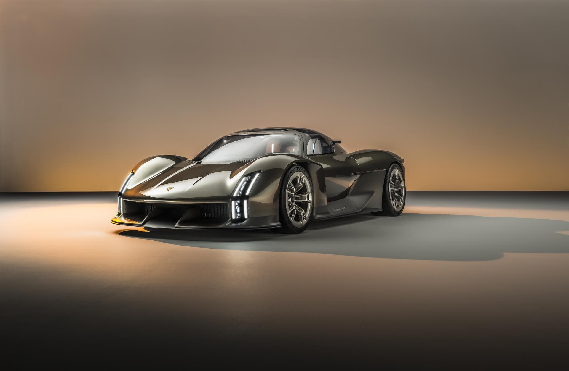 Cover Image for Porsche Mission X: E-Sportwagen der Zukunft ist hier
