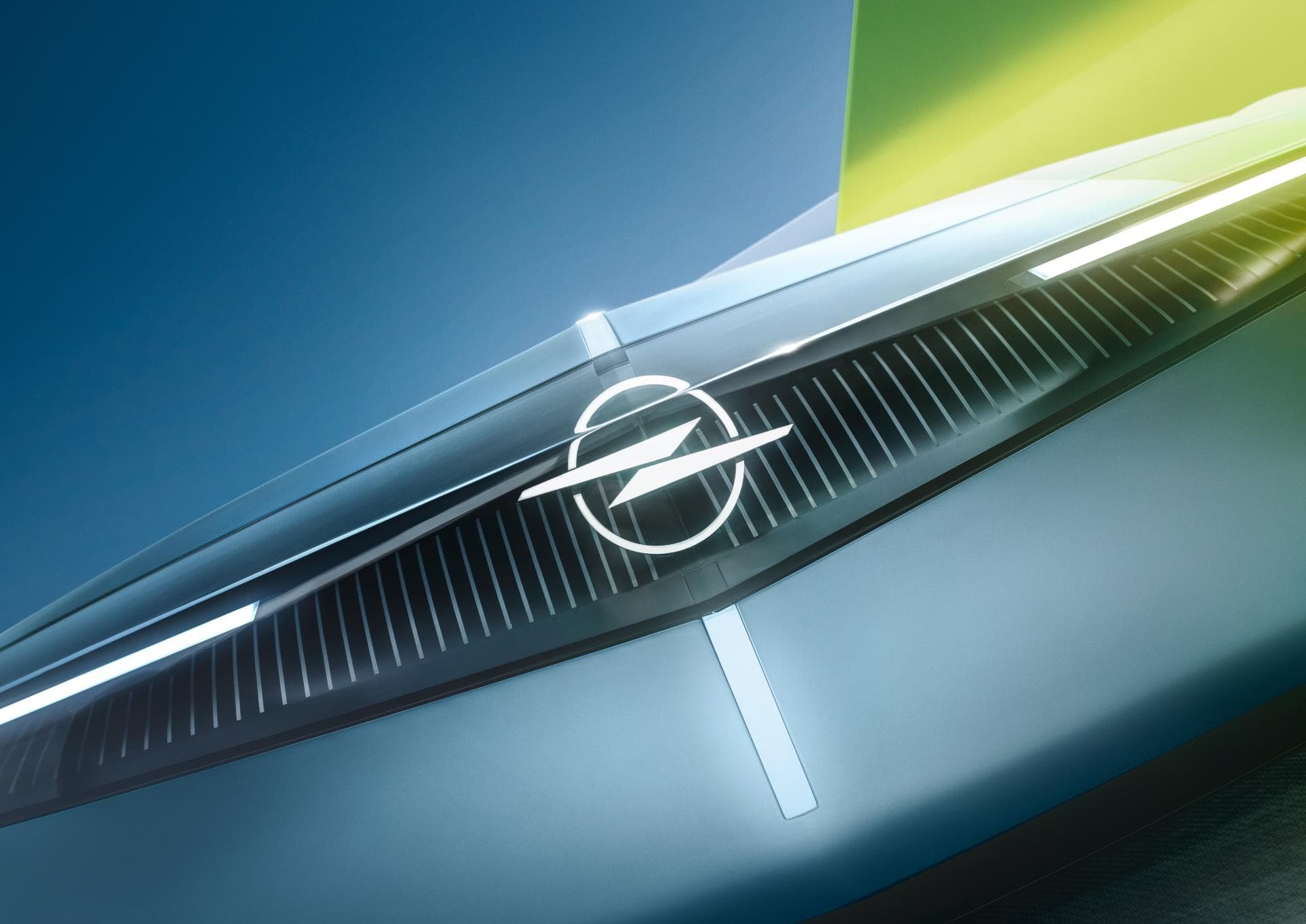 Cover Image for Opel enthüllt Experimental: Blick in die Zukunft
