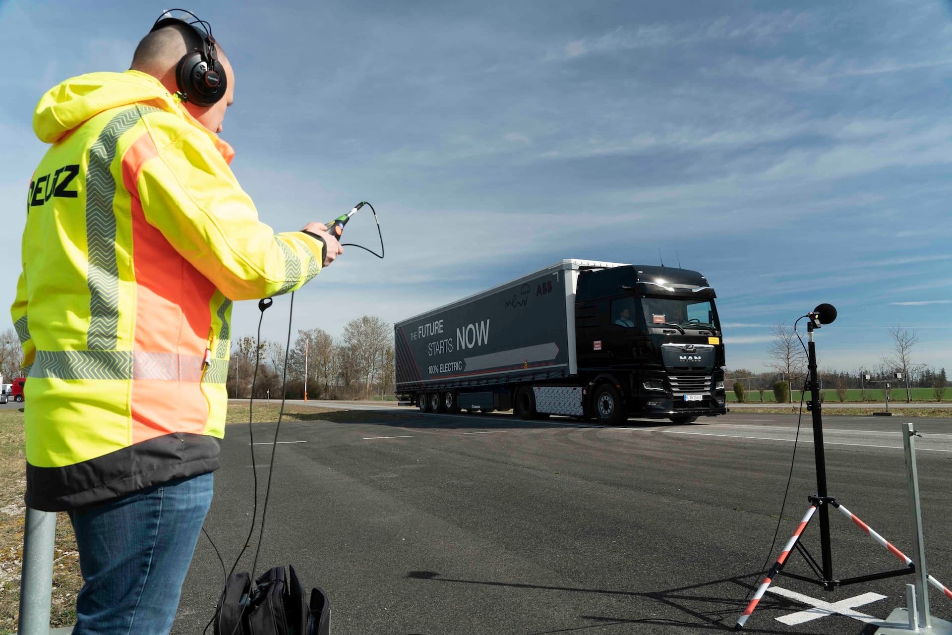 Cover Image for MAN-Test: E-Lkw nur halb so laut wie Verbrenner