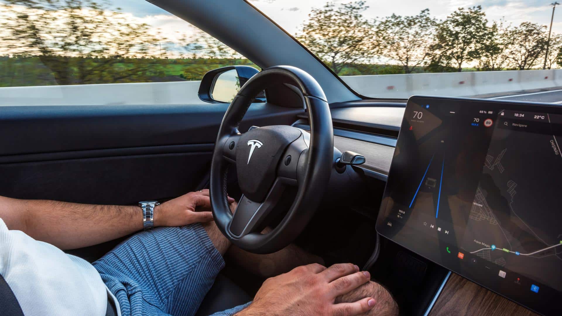 Cover Image for Tesla Autopilot: Zwischen Fortschritt und Kontroverse