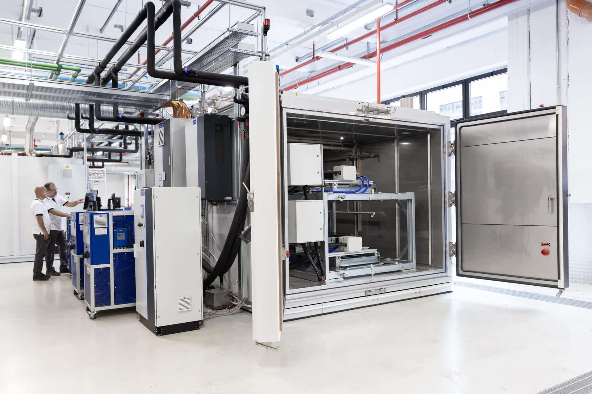 Cover Image for Stellantis eröffnet Batteriezentrum in Turin