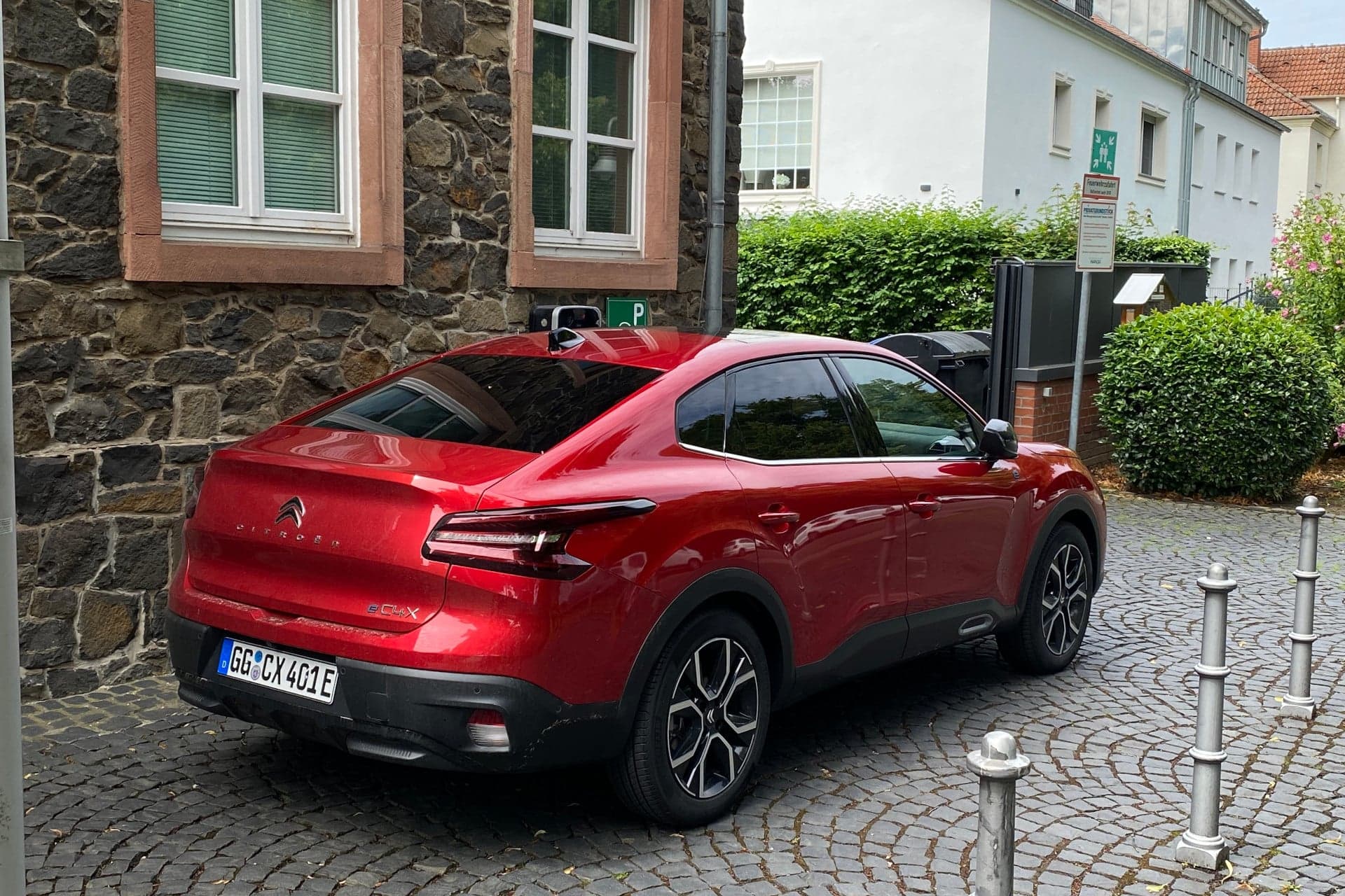 Cover Image for Citroën ë-C4 X im Test: Schön und unaufgeregt