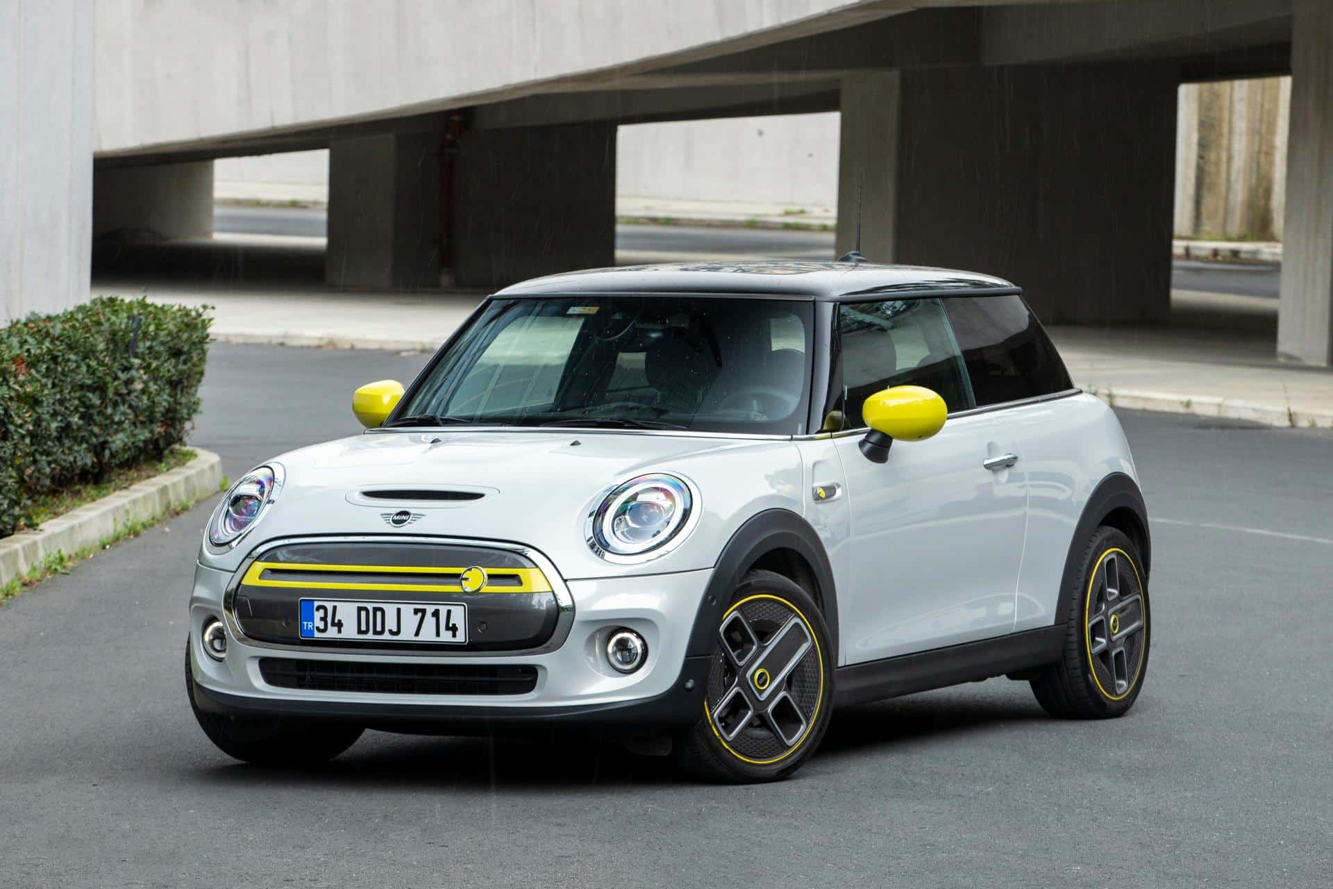 Cover Image for Mini plant Einstieg in E-Motorsport