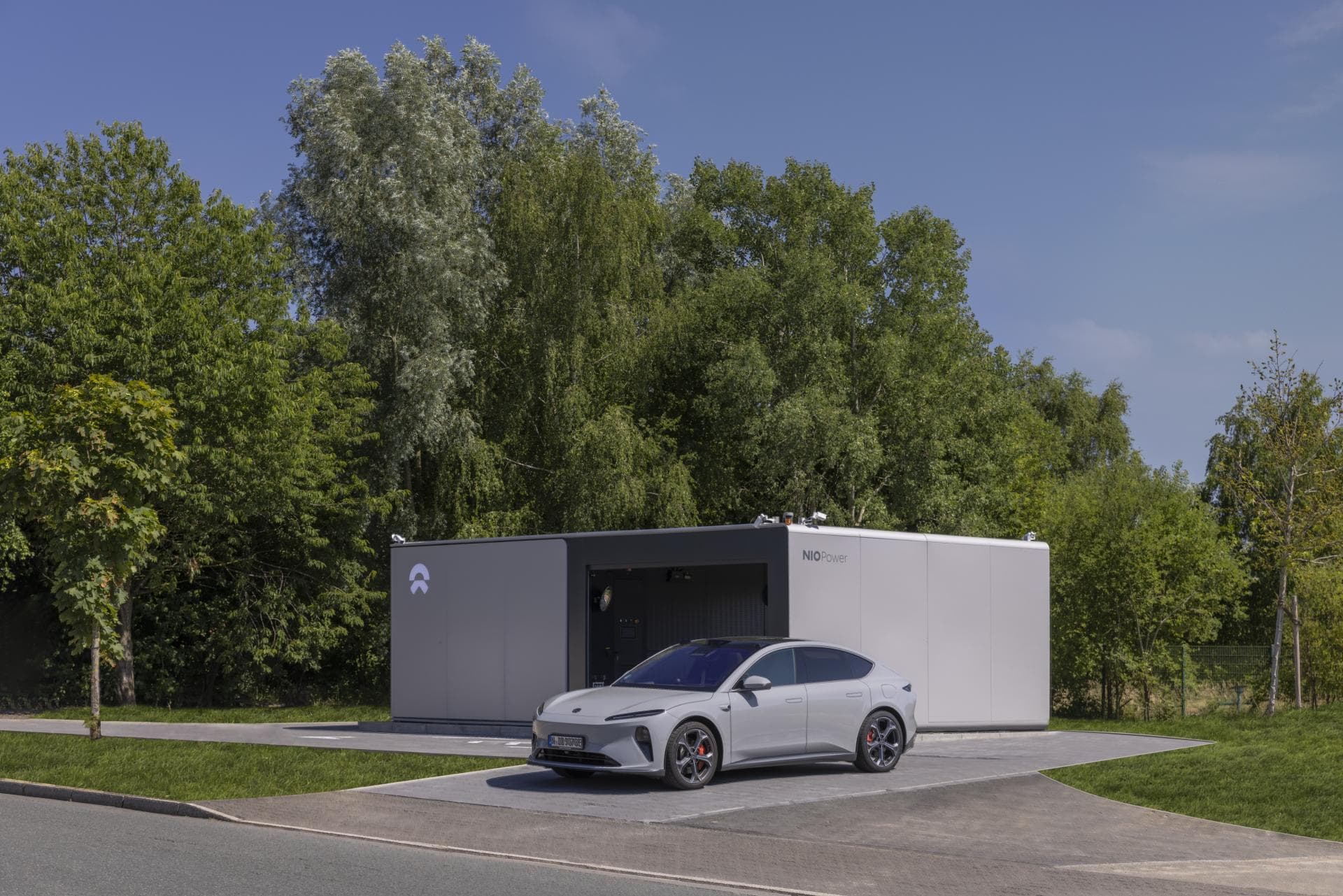 Cover Image for Geely und Nio: Partnerschaft für Batteriewechseltechnologie