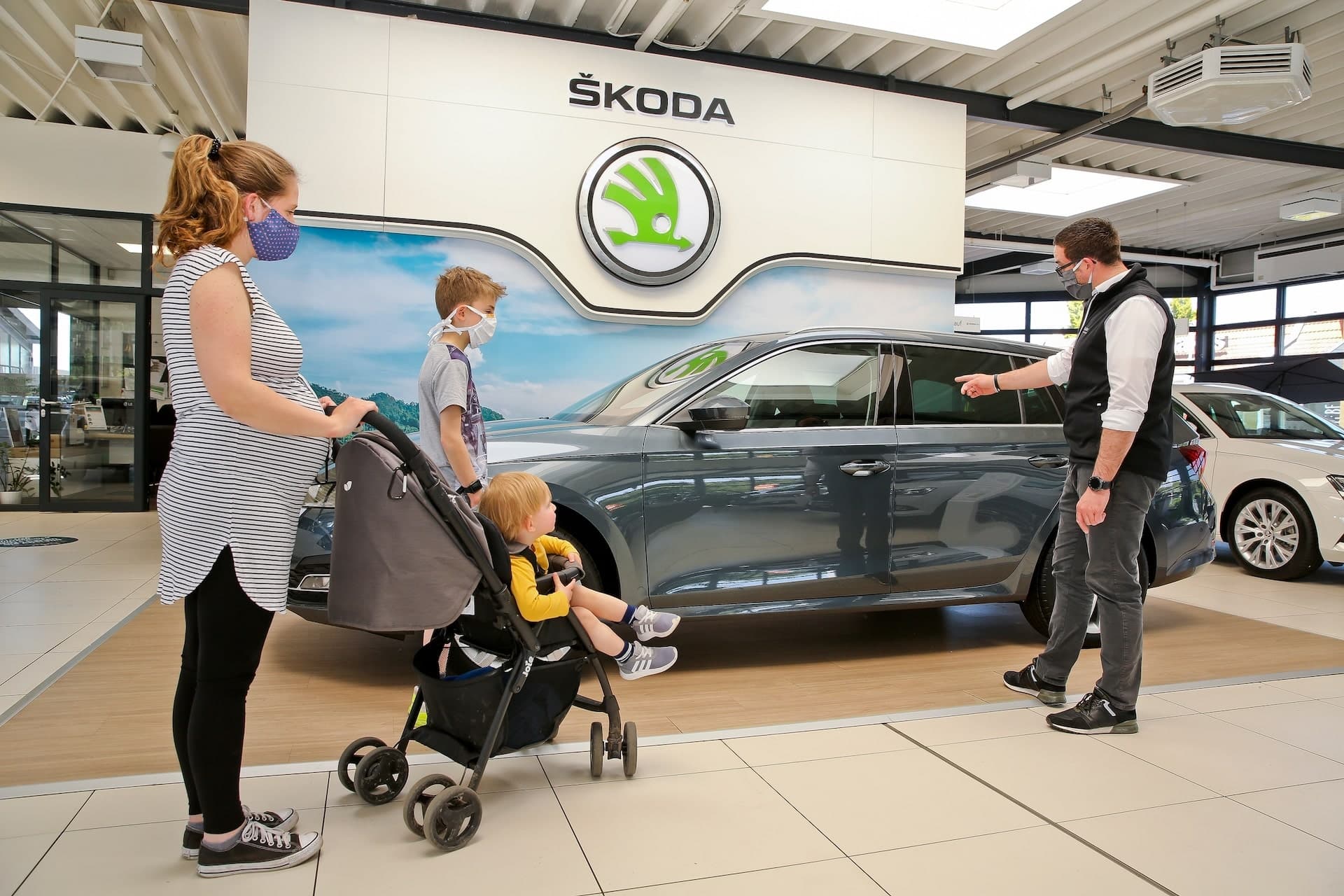 Cover Image for Skoda führt ab Ende 2024 Direktvertrieb ein