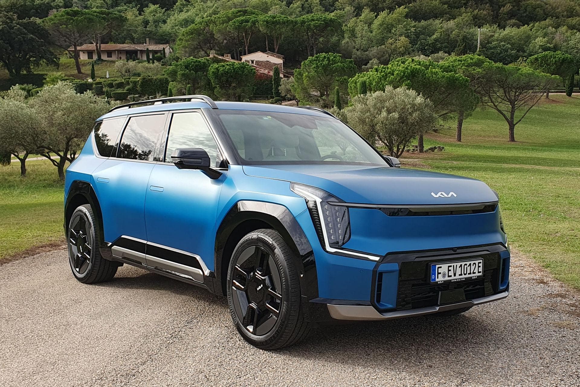 Cover Image for Kurzreview: Kia EV9 – Die Wucht auf Rädern