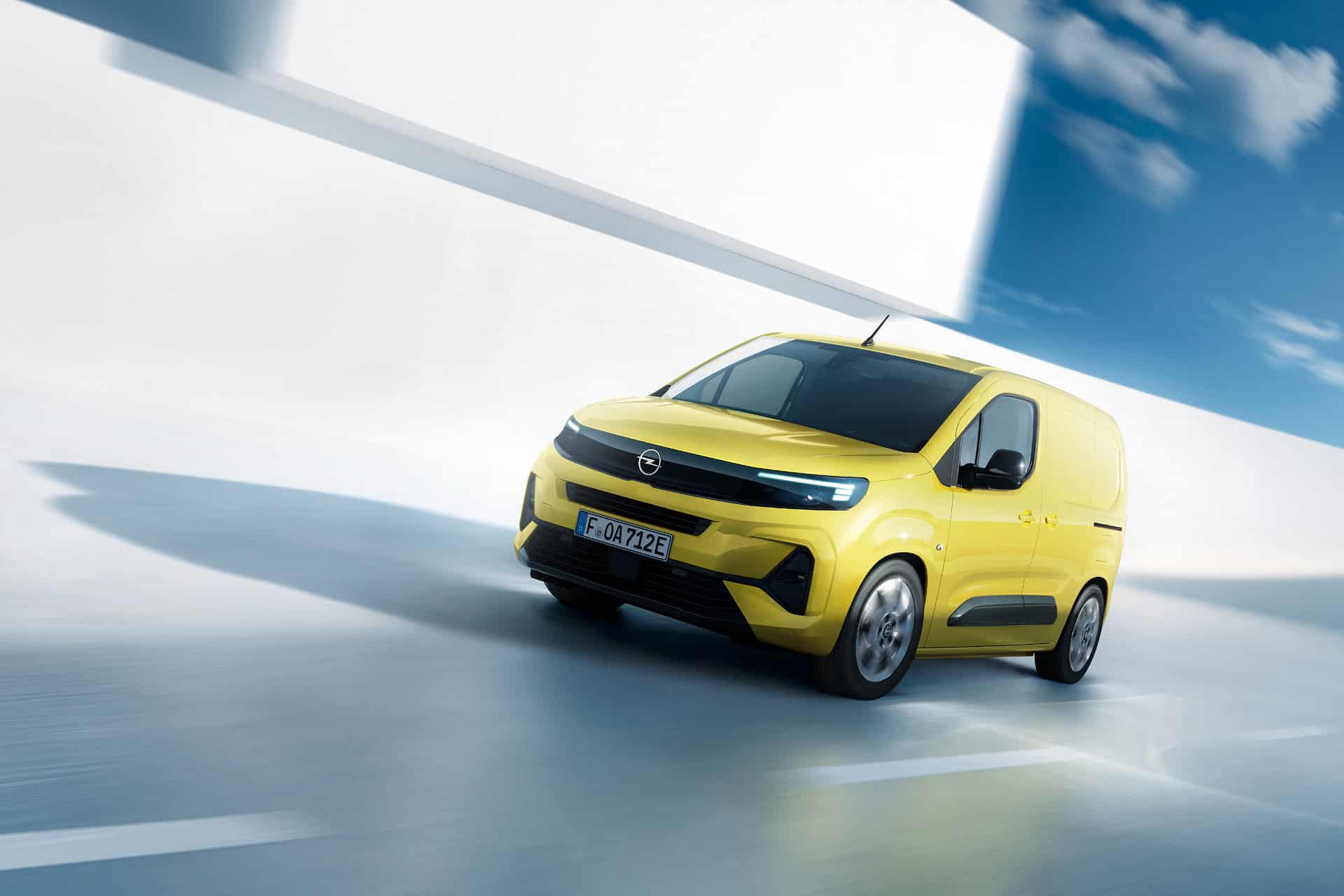Cover Image for Alle Details zum neuen elektrischen Opel Combo