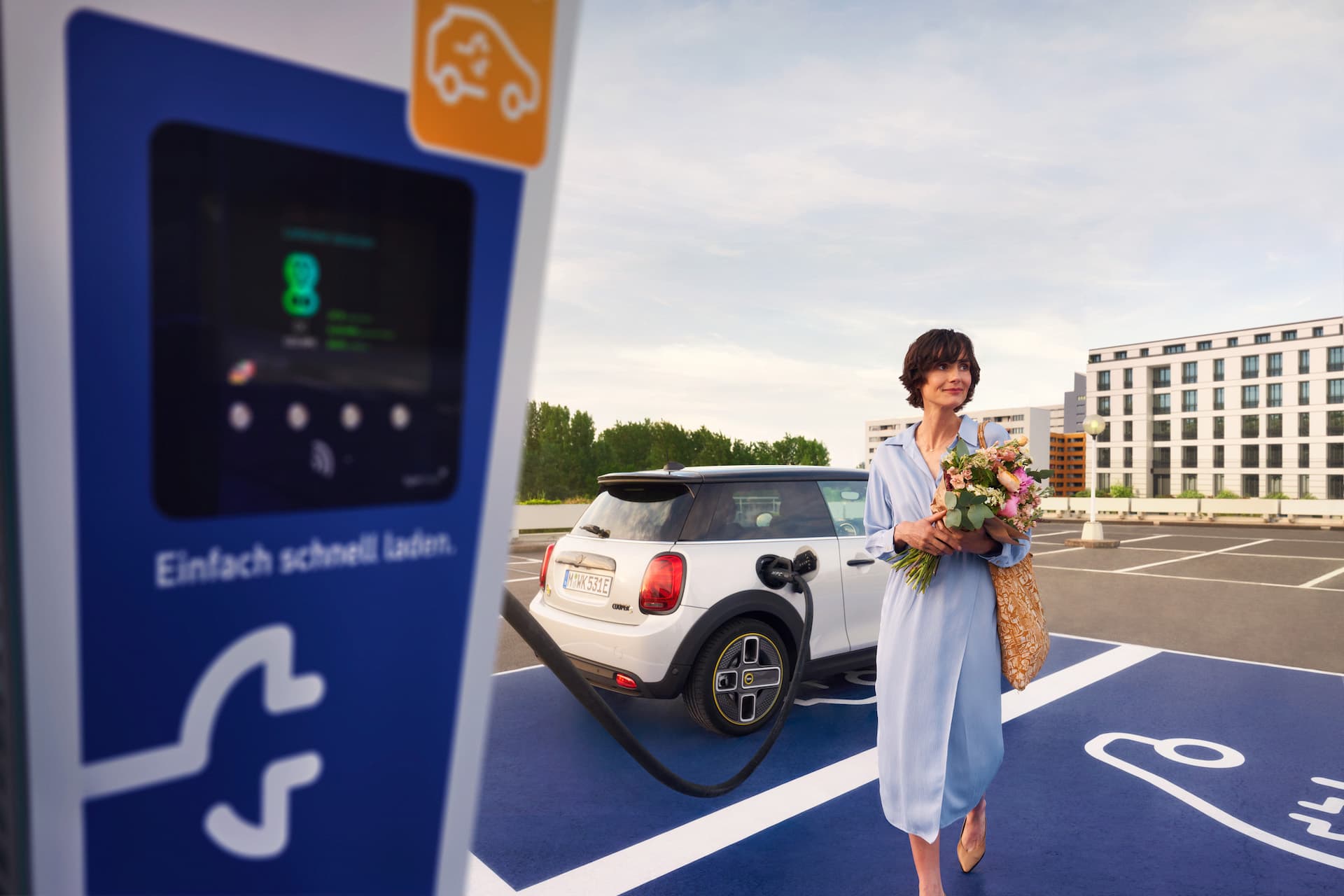 Cover Image for Umfrage: Mehrheit zweifelt am E-Auto-Ziel der Bundesregierung