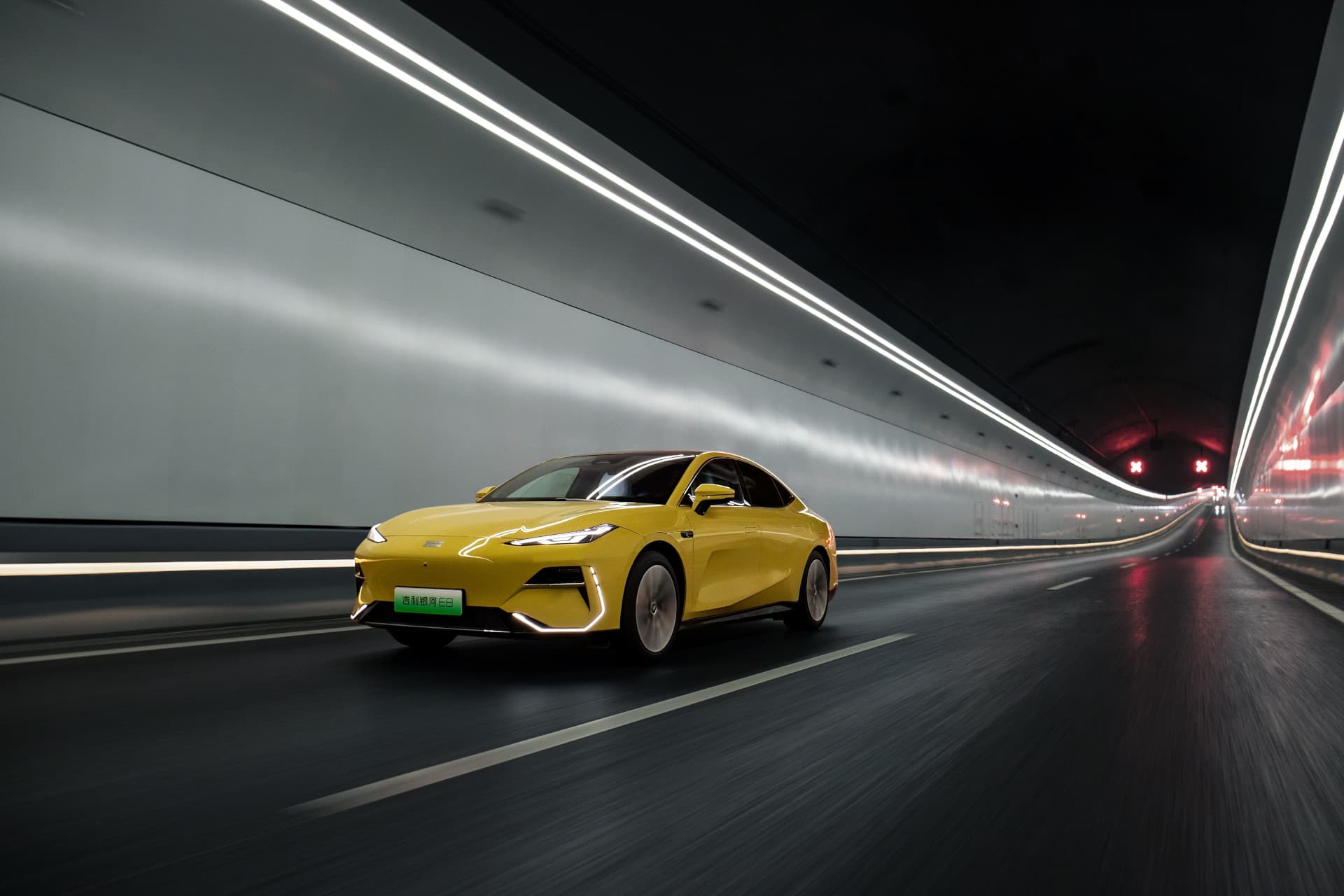 Cover Image for Geely startet Auslieferung des Yinhe E8 in China
