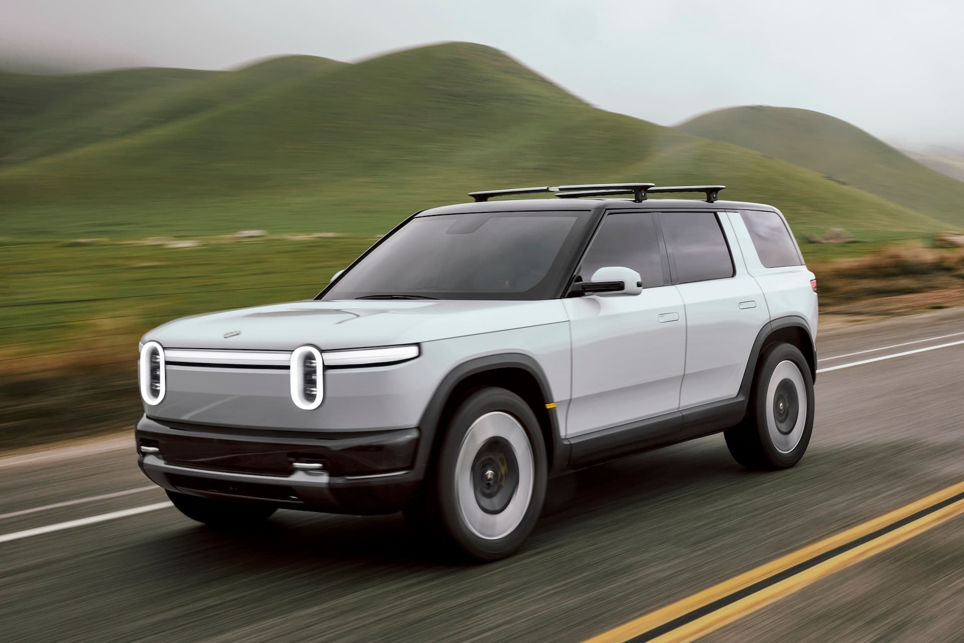 Cover Image for Für bessere Effizienz: Rivian streicht mehr als 100 Stellen