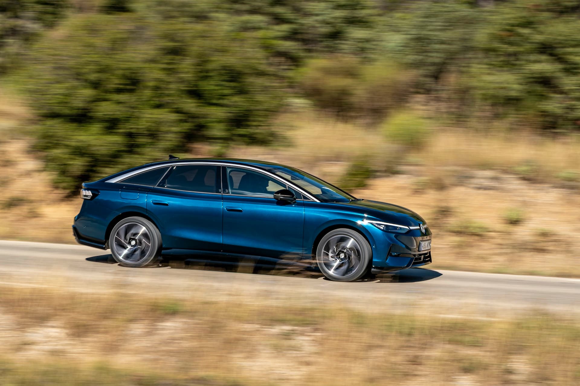 Cover Image for ADAC Autotest: Das erste „sehr gut“ geht an ein Elektroauto