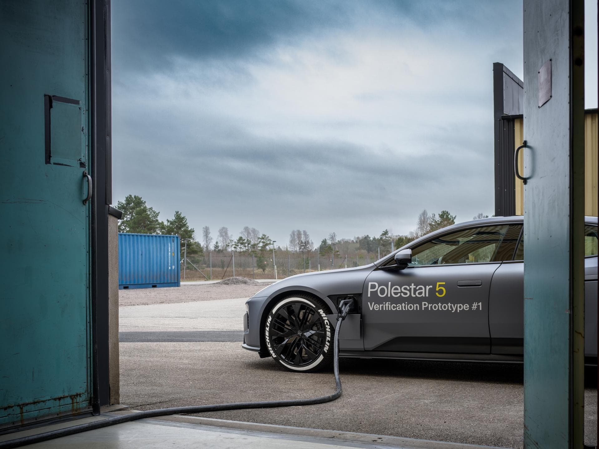 Cover Image for Polestar 5 lädt in 10 Minuten von 10 auf 80 Prozent