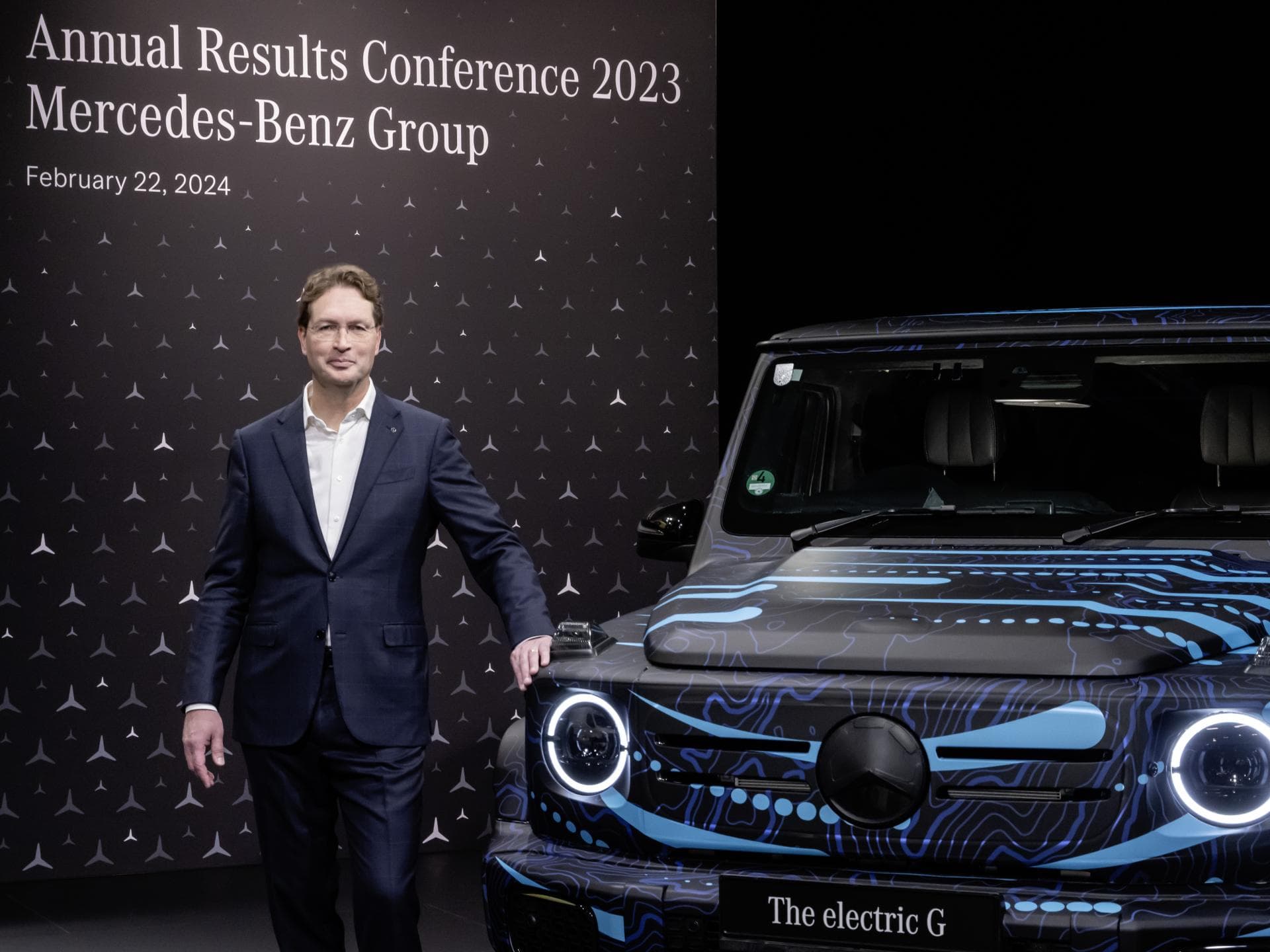 Cover Image for Nachfragetief: Mercedes passt E-Auto-Pläne an