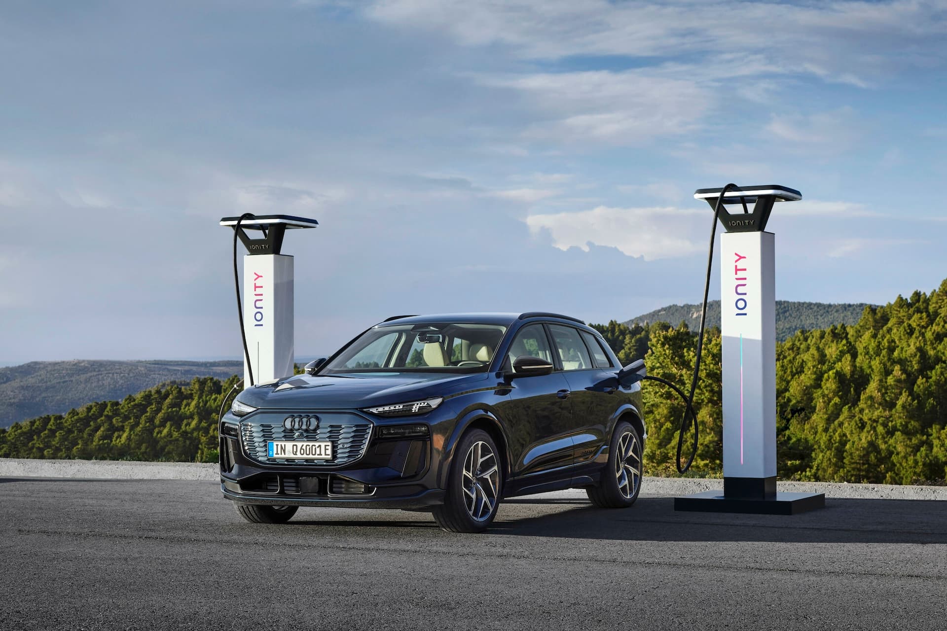 Cover Image for Wie Audi im Q6 e-tron das Laden schneller macht