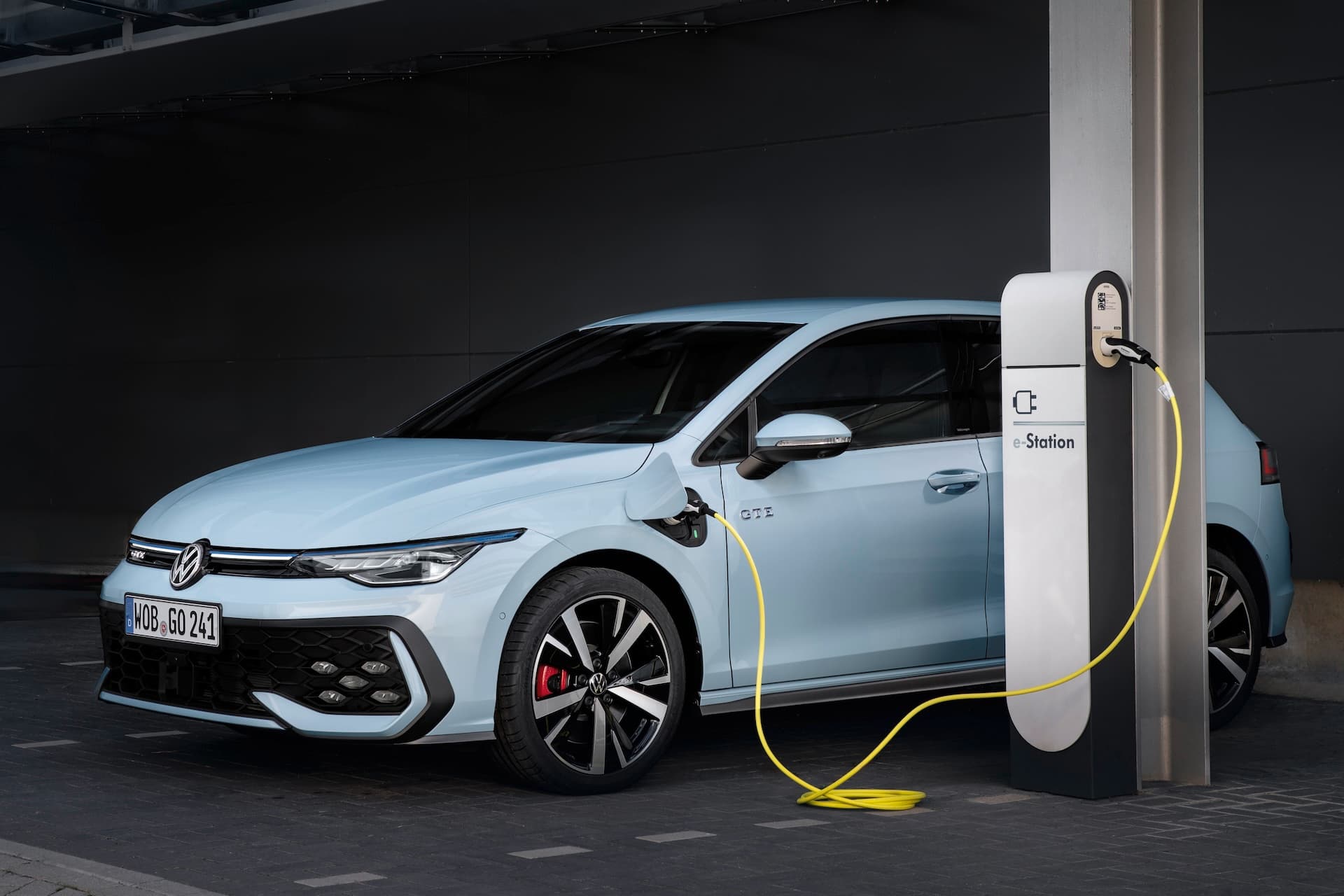 Cover Image for VW Golf Plug-in-Hybrid mit nun bis zu 143 km Elektro-Reichweite