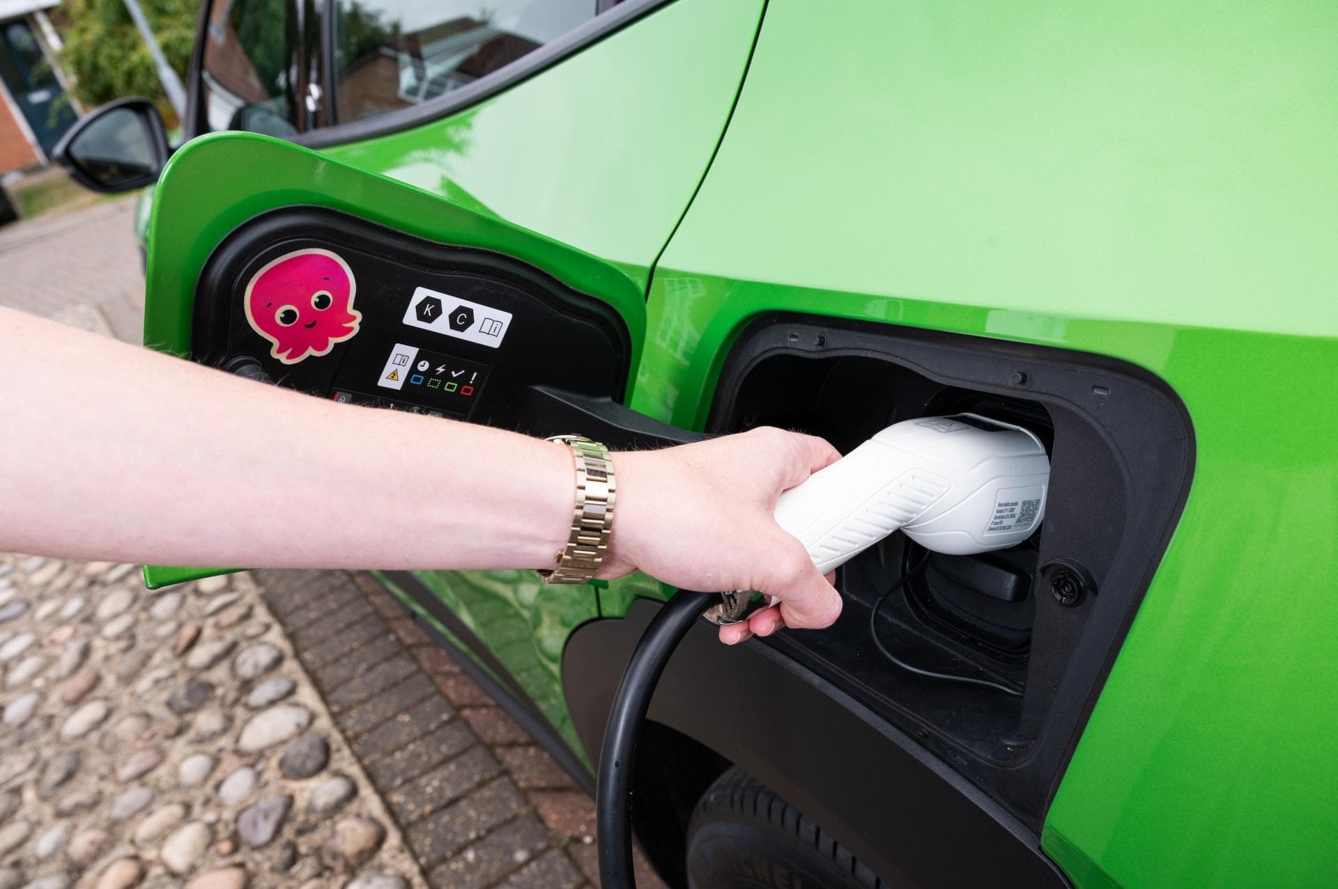 Cover Image for OctoFlexBW: E-Autos helfen beim Stromnetz-Ausgleich