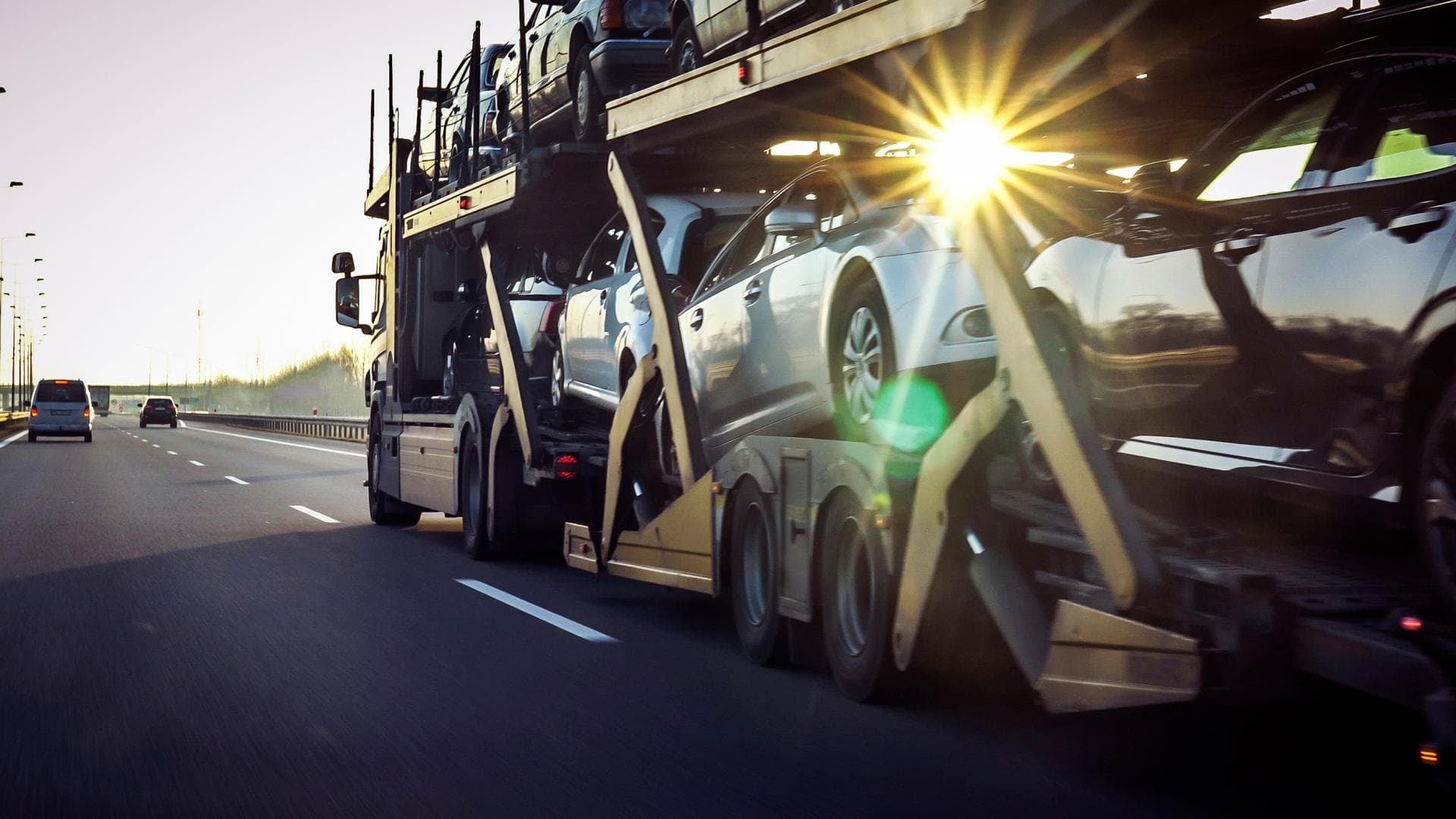 Cover Image for AutoScout24: Preisanstieg bei gebrauchten E-Autos