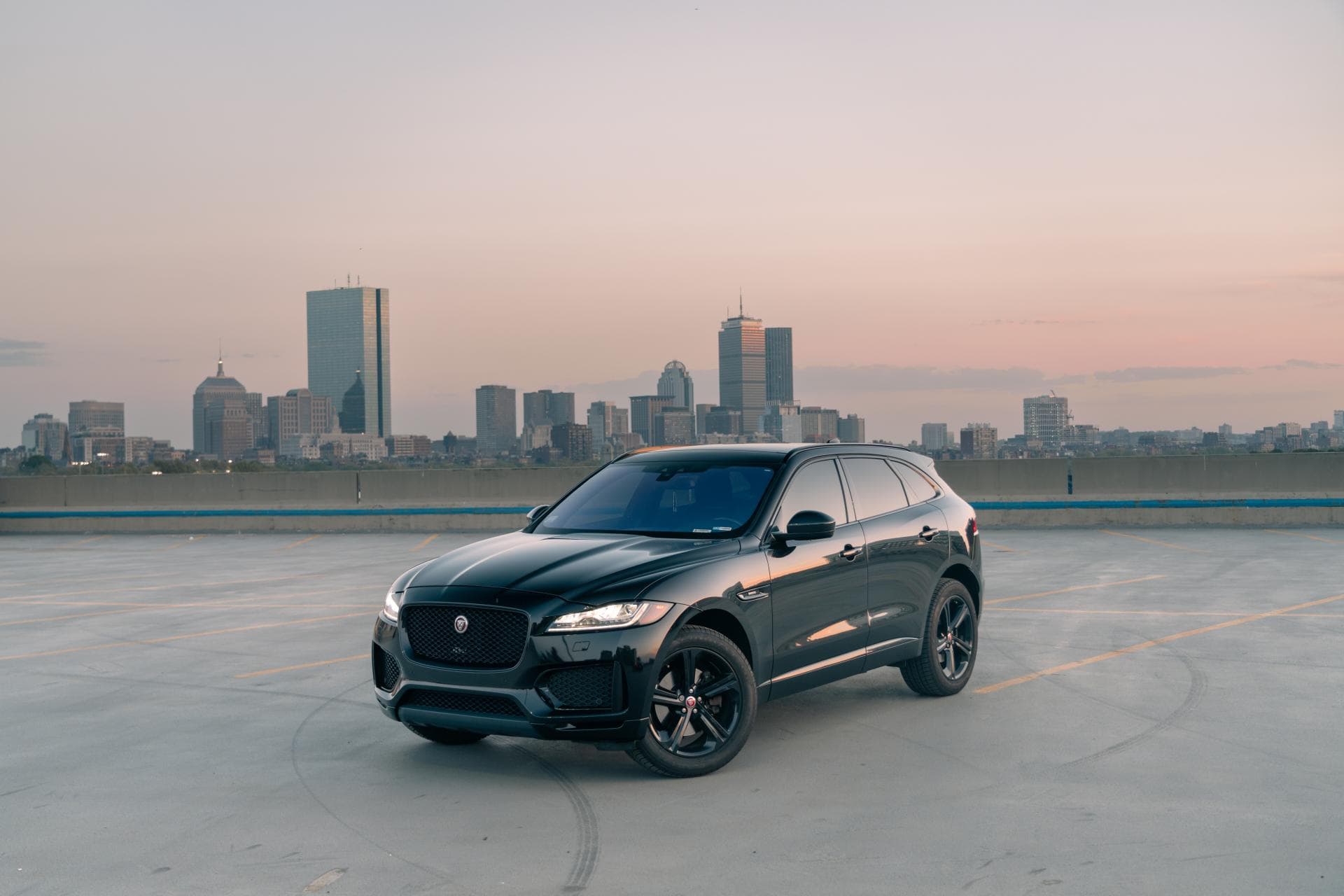 Cover Image for JLR nutzt Cherys Plattformen für E-Autos in China