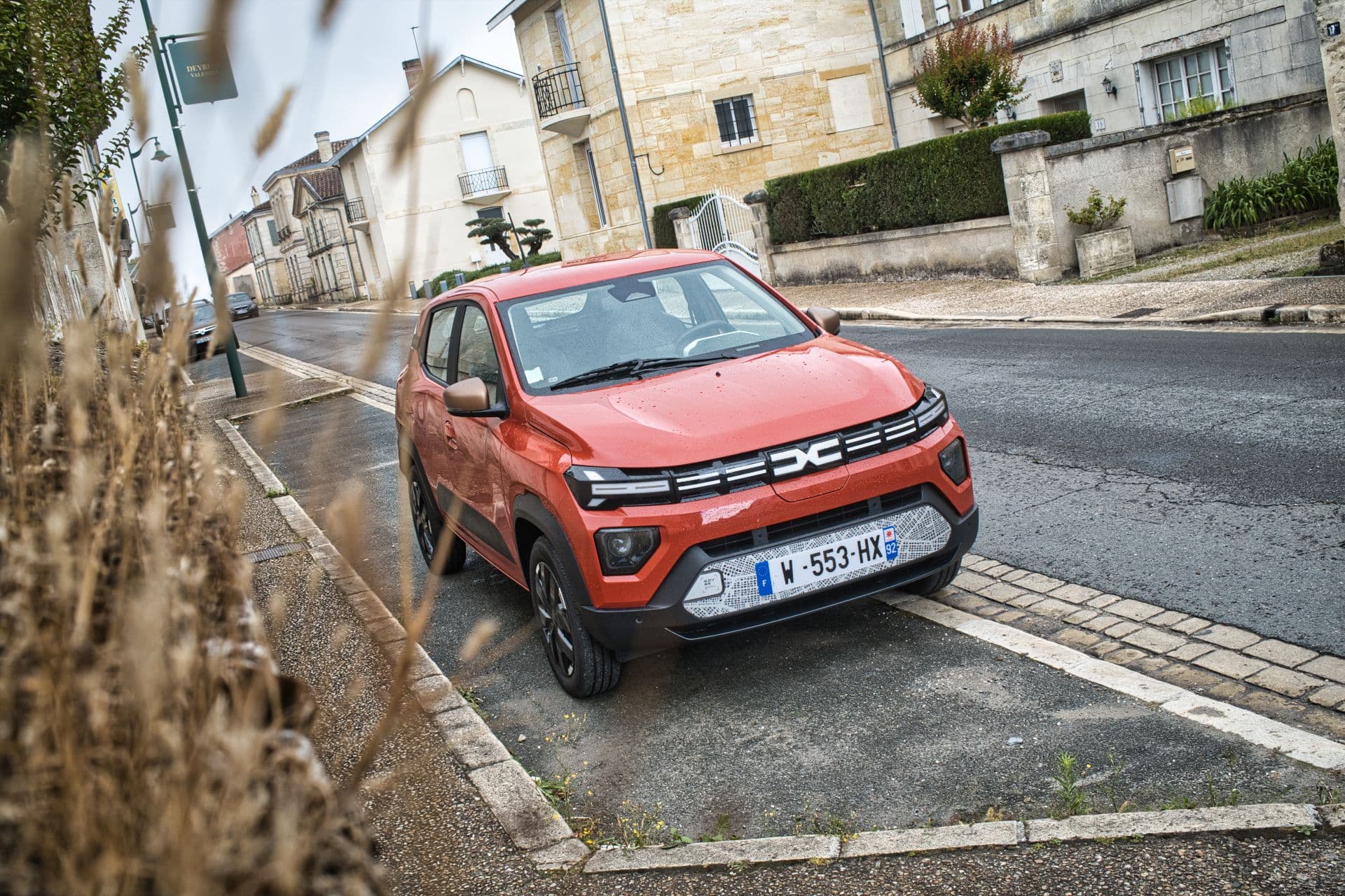 Cover Image for Fahrbericht: Im neuen Dacia Spring auf Bordeaux‘ Straßen