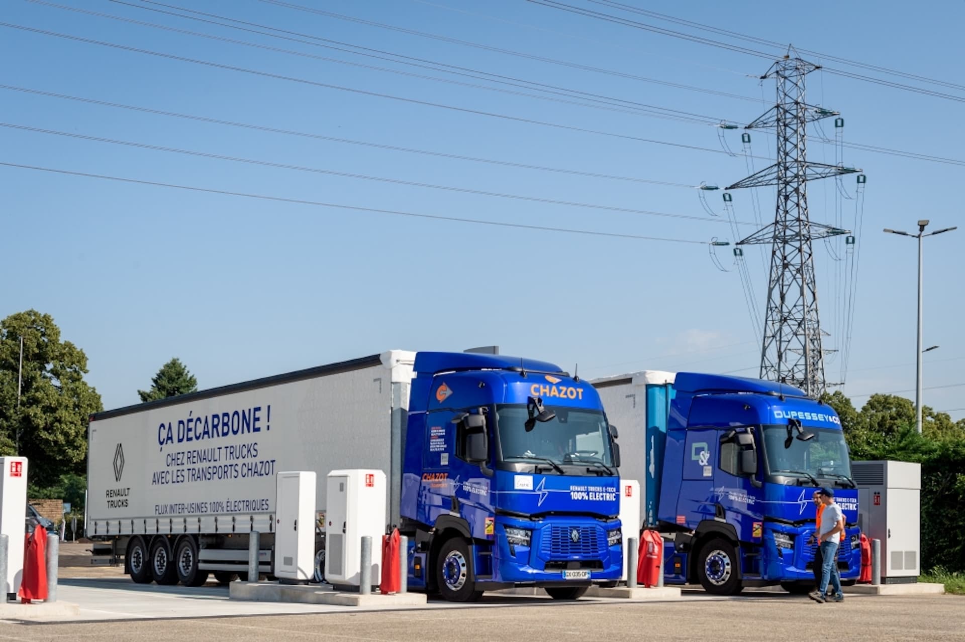 Cover Image for Renault Trucks setzt in der Logistik auf Elektro-Lkw