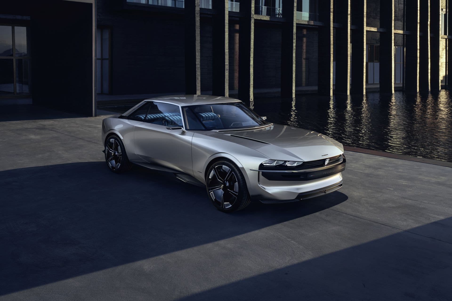 Cover Image for Peugeot-CEO Jackson: „Der Elektroantrieb ist die Zukunft“