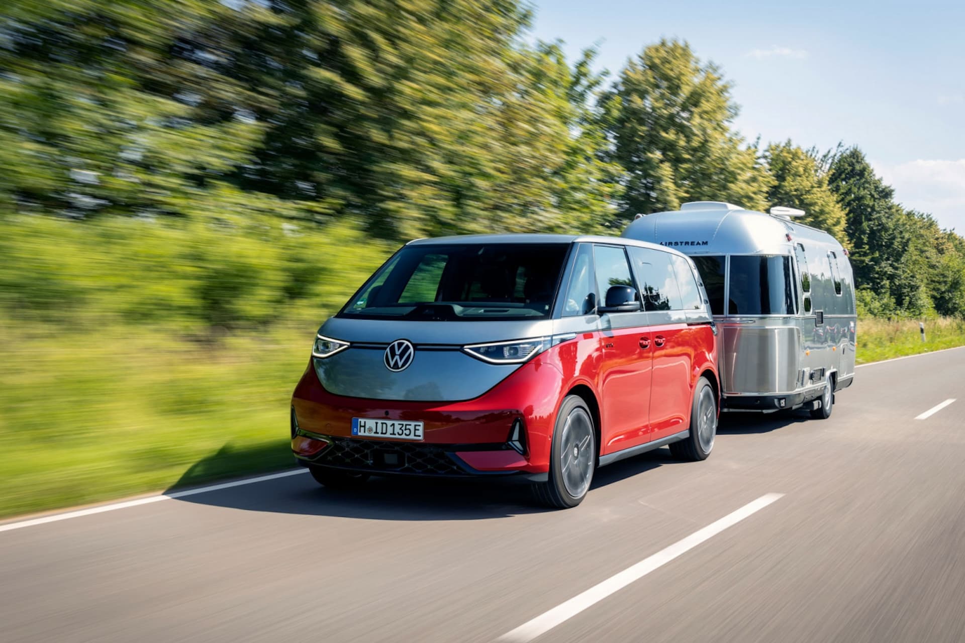 Cover Image for VW ID.Buzz jetzt auch als Basisversion unter 50.000 Euro zu haben