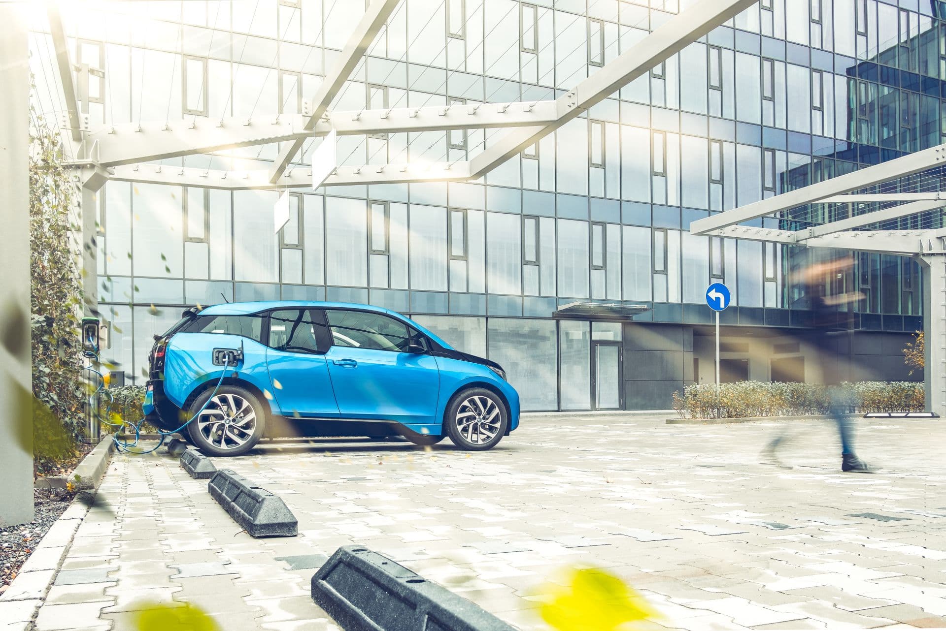 Cover Image for BMW fordert Anreize statt Verbote für E-Mobilität