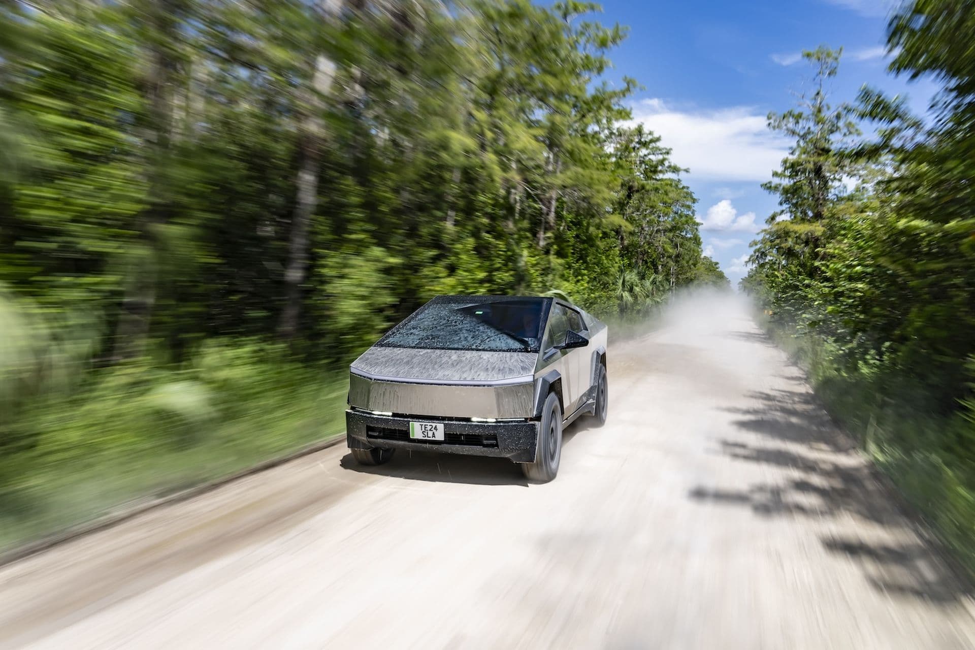Cover Image for Tesla Cybertruck: Vom Hype zum Ladenhüter
