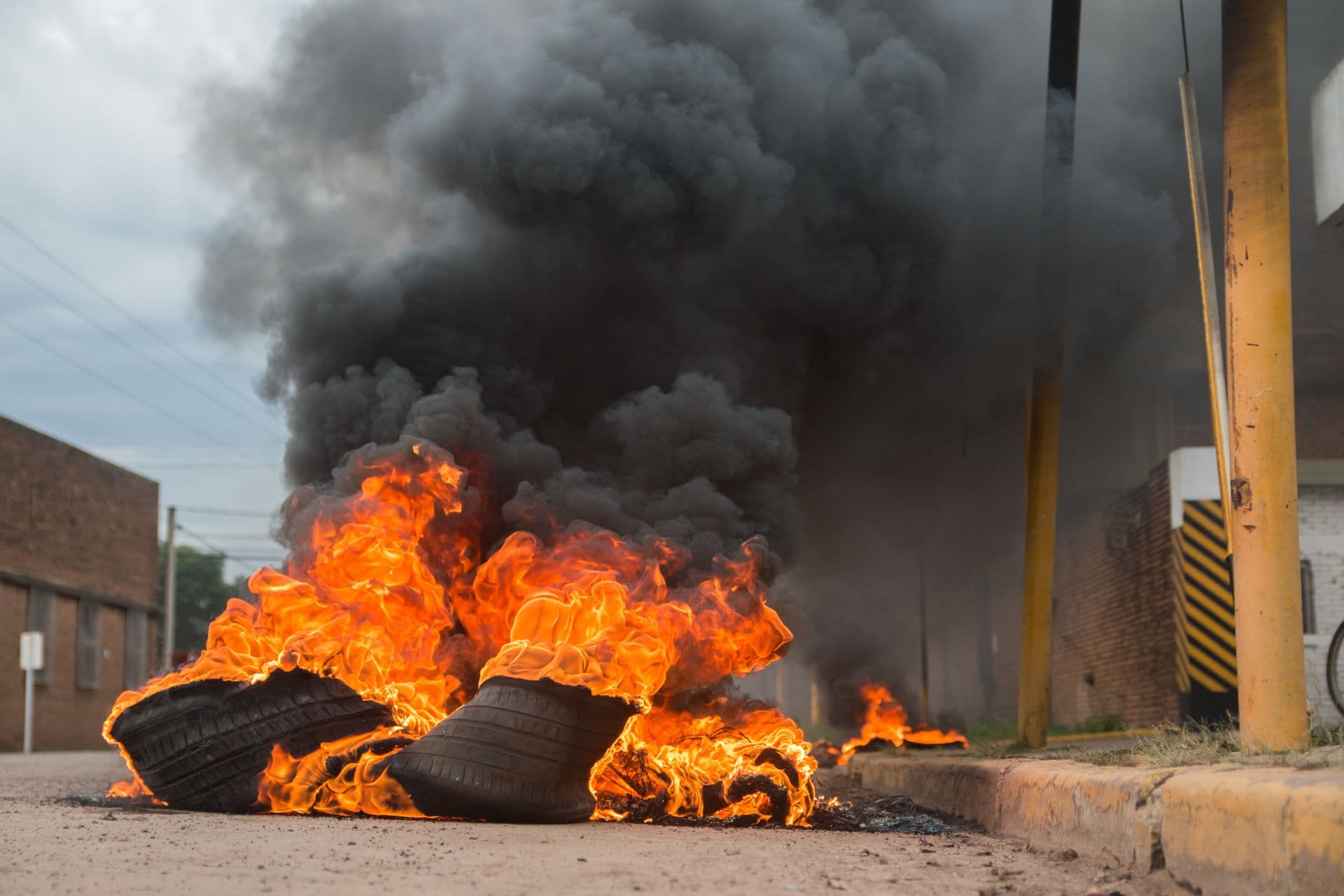 Cover Image for Audi Brüssel: Diebstahl und Proteste stoppen Produktion