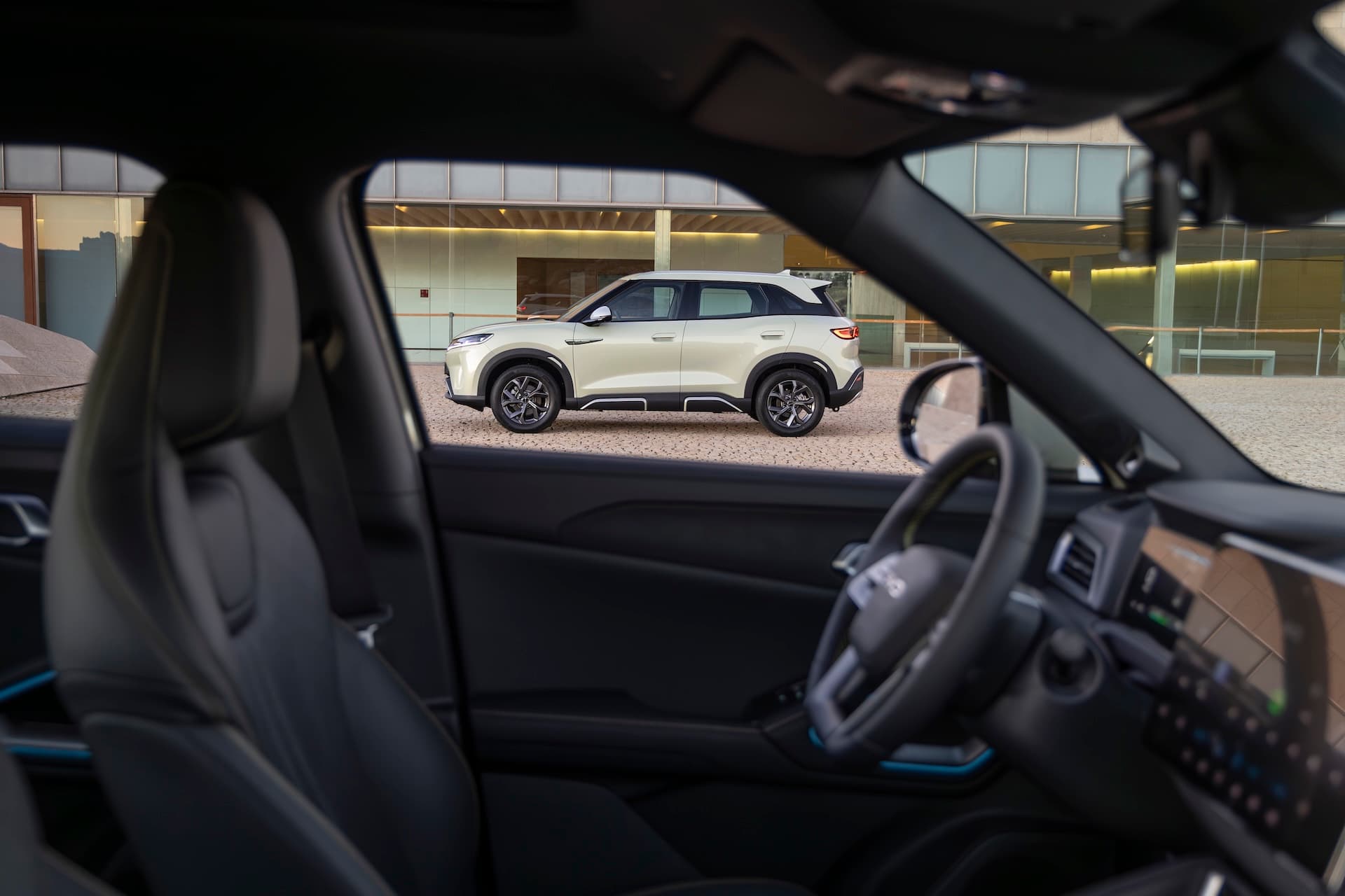 Cover Image for Chinas E-Auto-Riese BYD legt enormes Wachstum hin