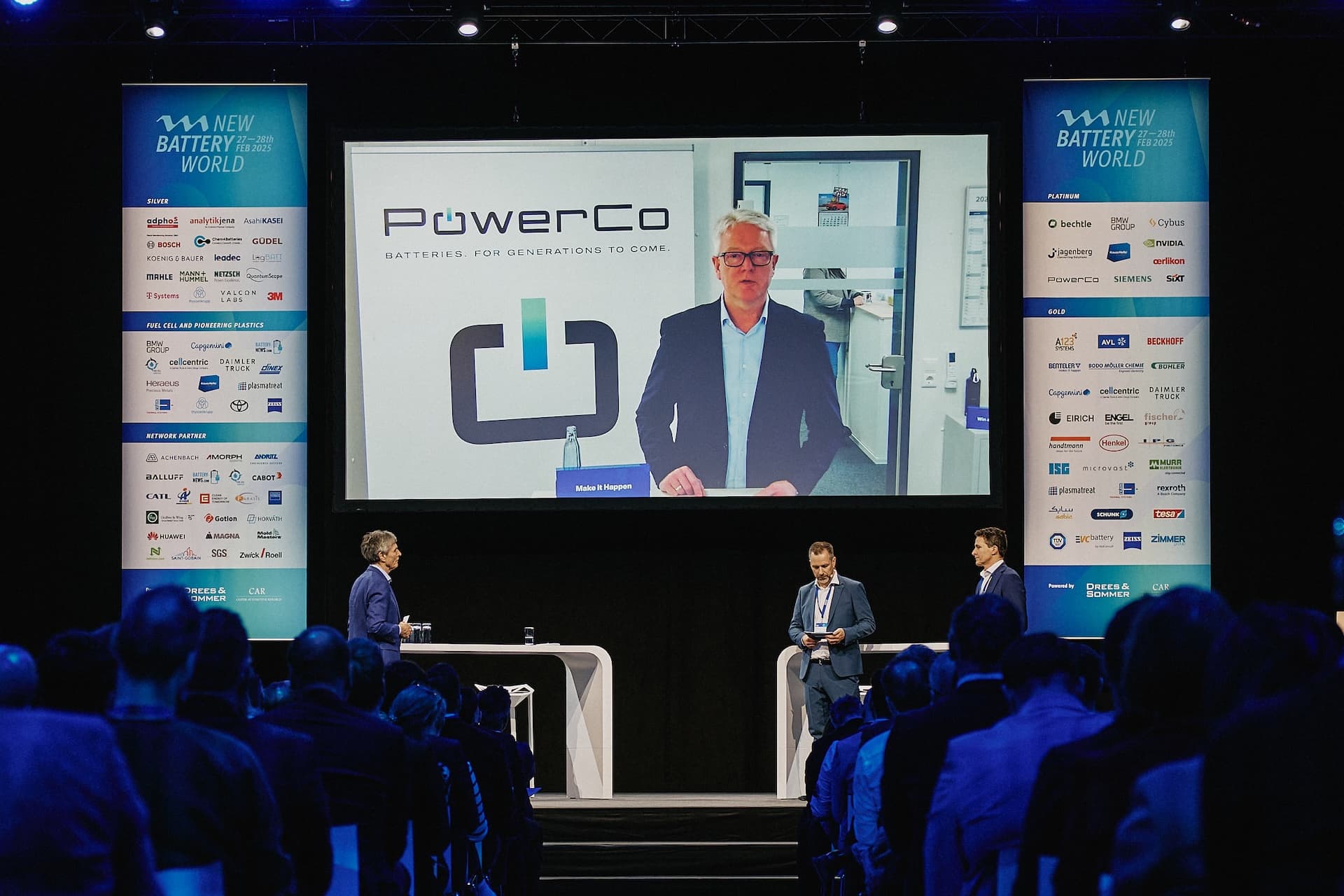 Cover Image for „New Battery World 2025“ diskutiert Zukunft der Automobilindustrie