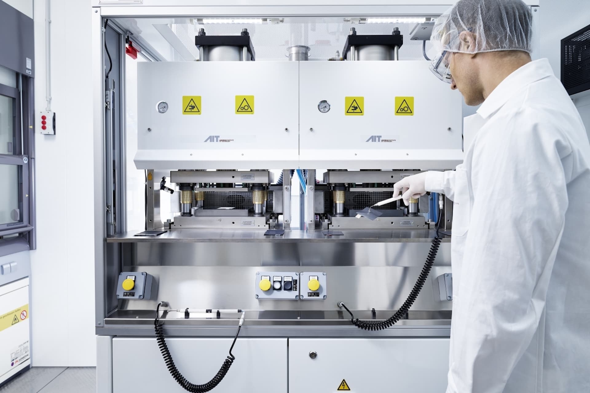 Cover Image for Hylist: Innovative Festkörperbatterien für eine nachhaltige Zukunft