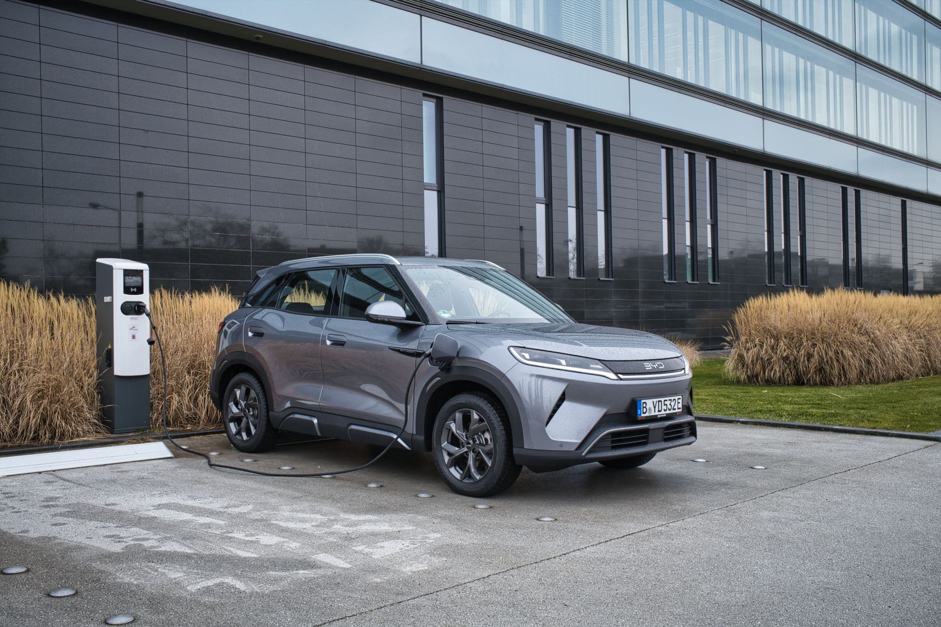 Cover Image for BYD Atto 2: So fährt sich der kleine SUV ab 29.990 Euro