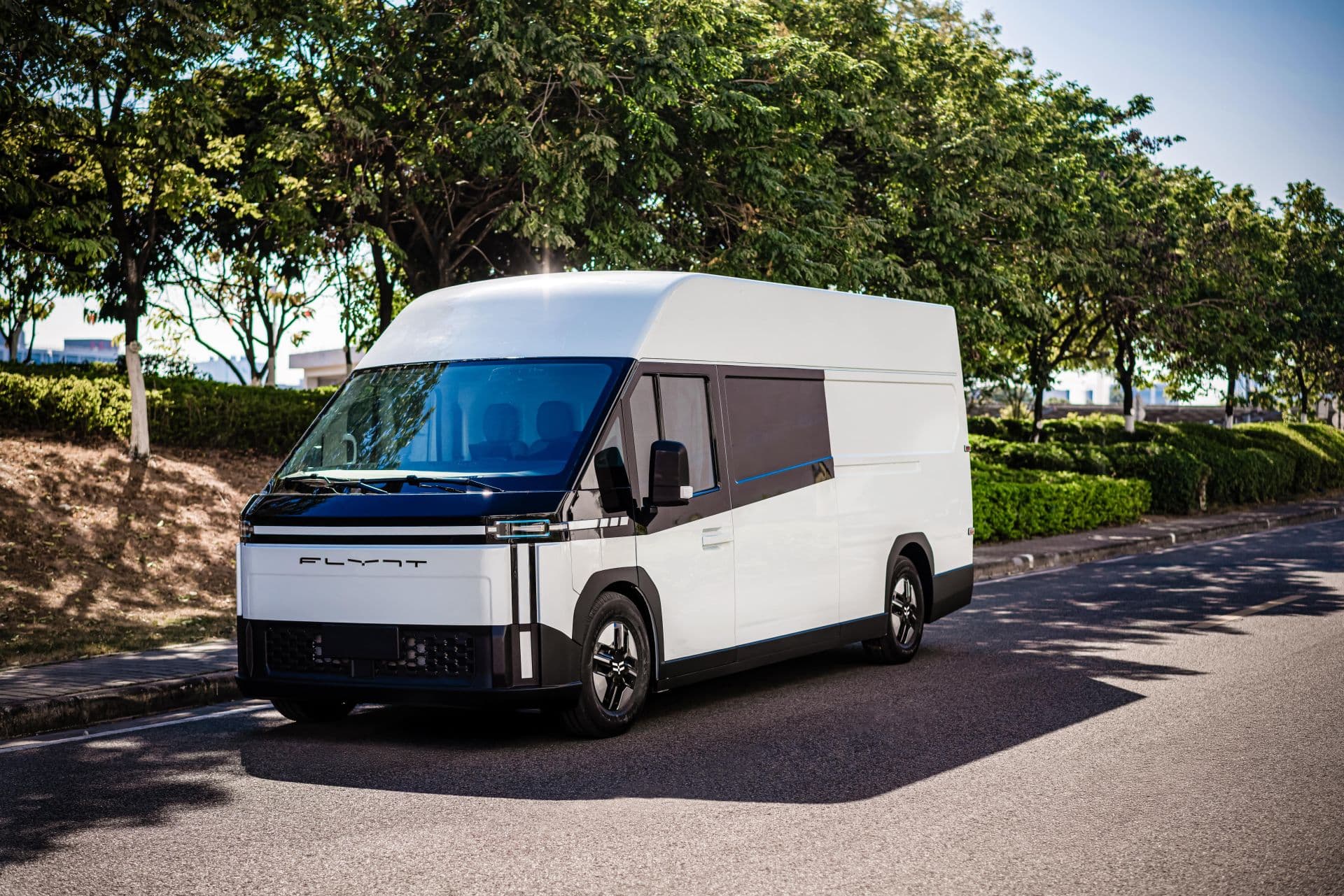 Cover Image for Marktstart 2026: Flynt bringt seinen E-Transporter nach Europa