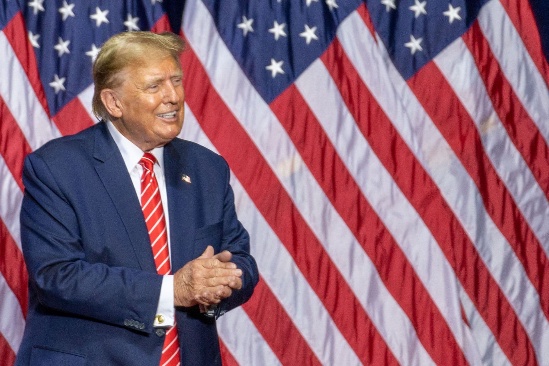 Cover Image for Trump zu Kanada: „Wir wollen eure Autos nicht“