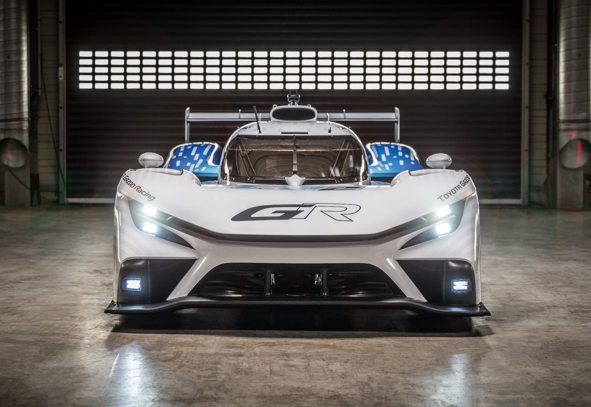 Cover Image for Toyota fährt mit Wasserstoff-Verbrenner in Le Mans vor