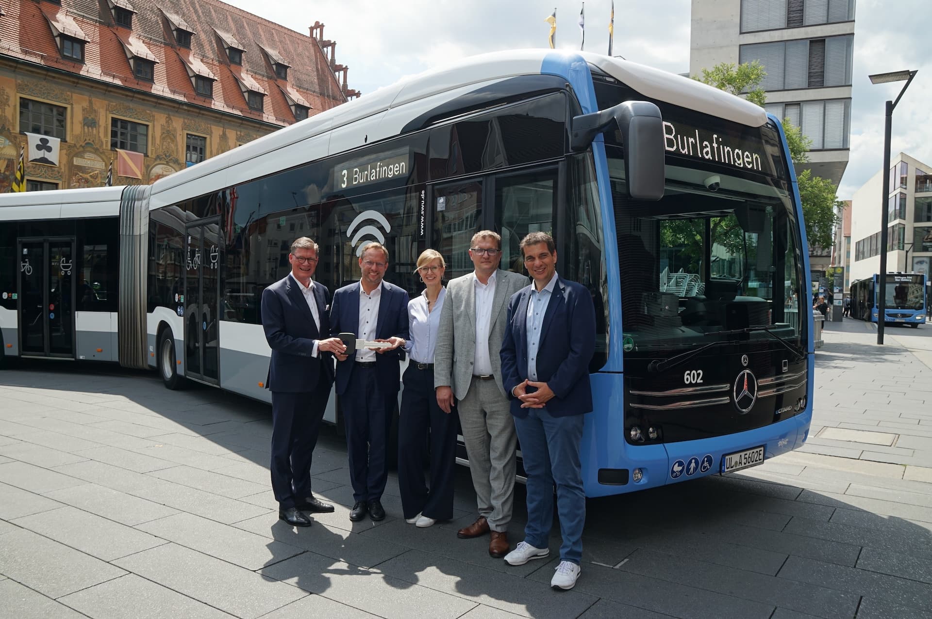 Cover Image for SWU Ulm / Neu-Ulm flottet 37 Elektrobusse von Daimler ein