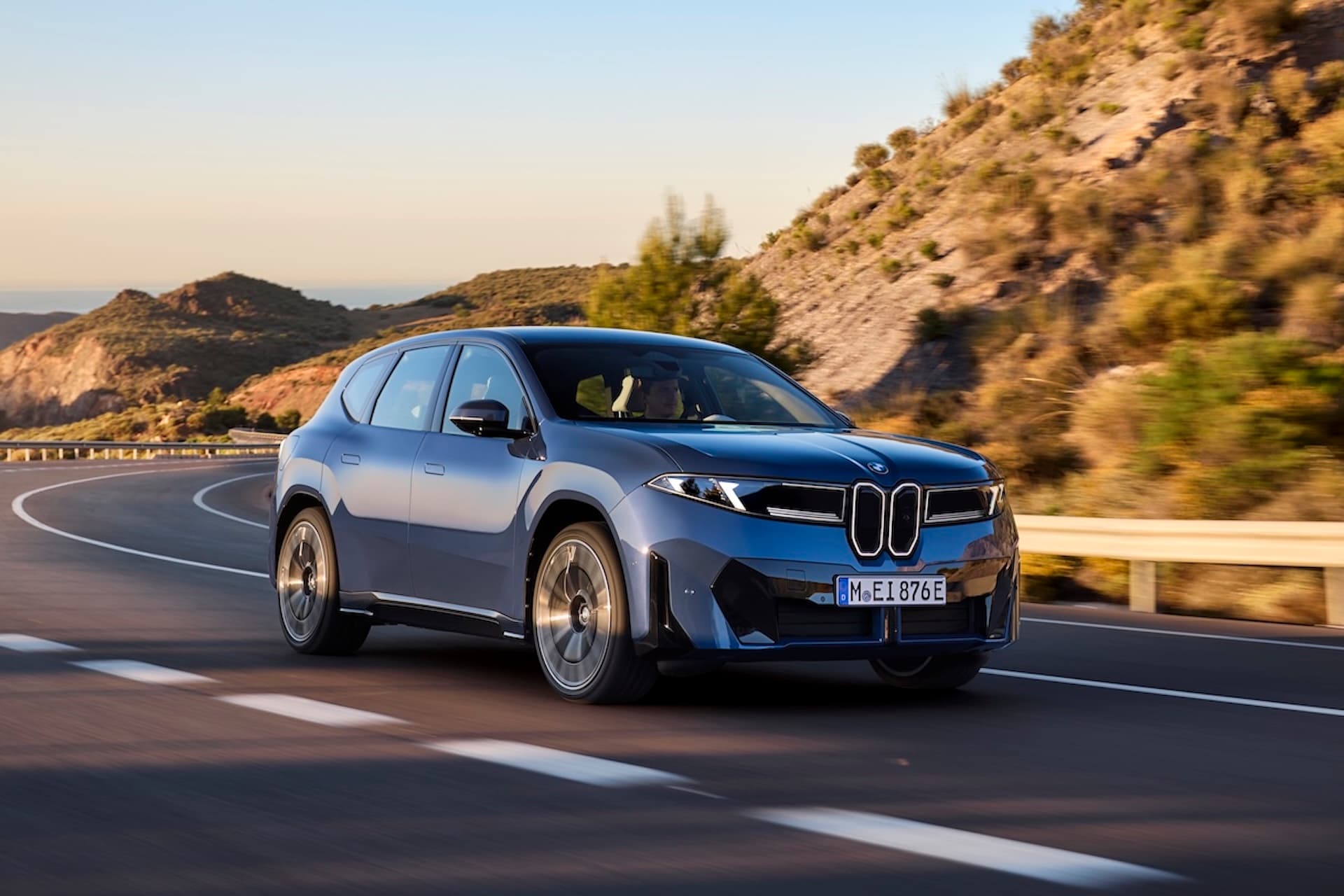 Cover Image for Weltpremiere des BMW iX3: Der ganz große Schritt