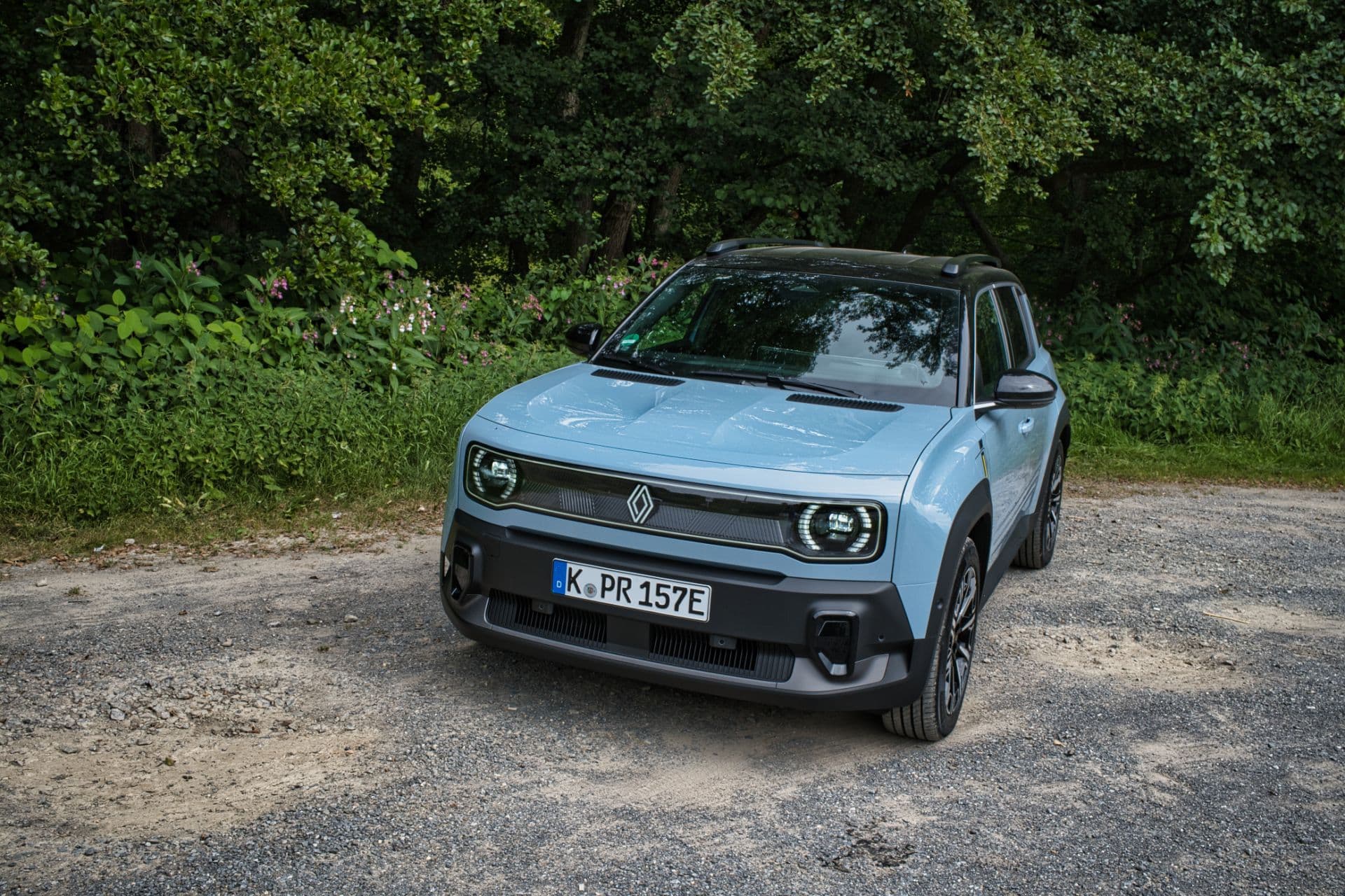 Cover Image for Renault R4 Fahrbericht: Zwischen Nostalgie und Moderne