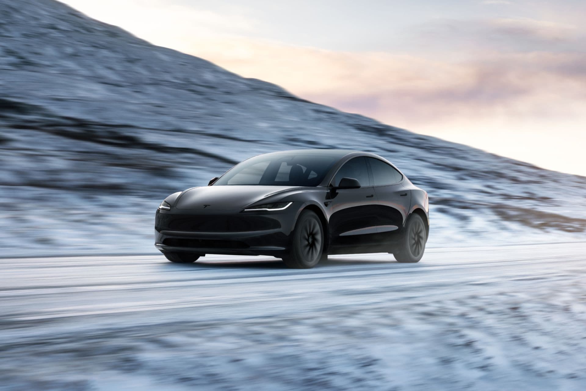 Cover Image for Tesla Model 3 Standard kommt nach Deutschland ab 36.990 Euro