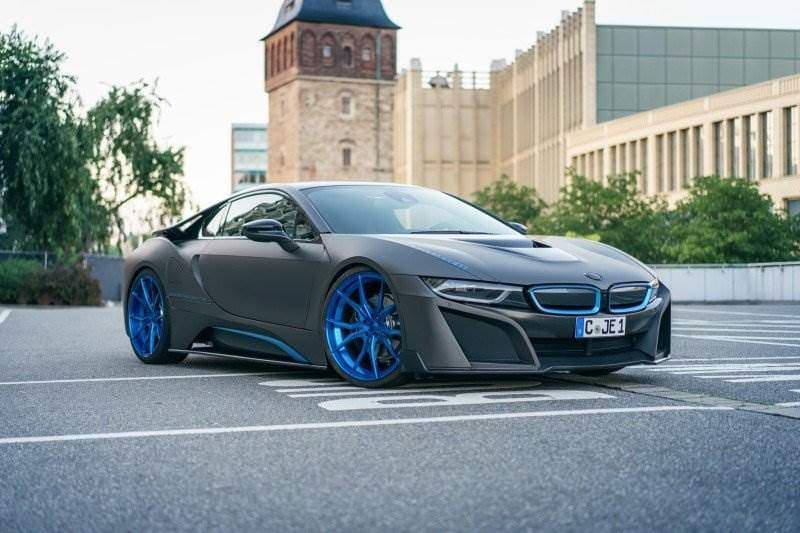 Cover Image for BMW i8 von German Special Customs