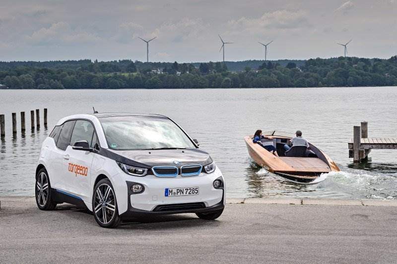 Cover Image for Bootsmotorenhersteller Torqeedo integriert BMW i3 Batterie als Energiespeicher