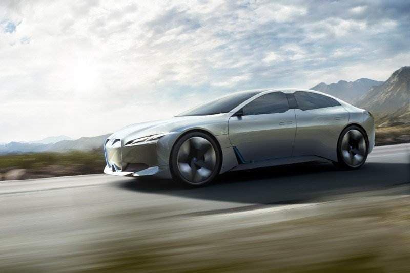 Cover Image for Welche Batterien BMW und Jaguar für ihre Elektroautos einsetzen, um Tesla-Reichweiten zu schaffen